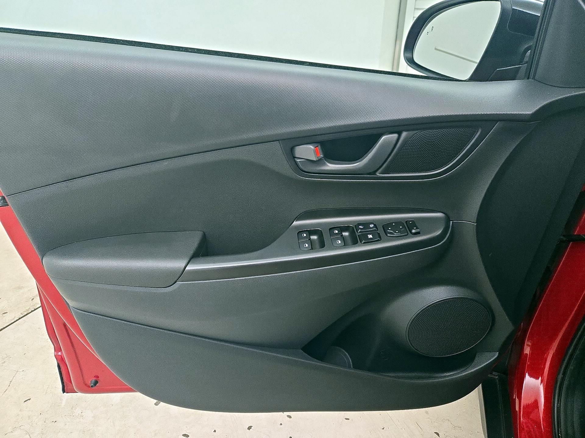 Thumbnail: 2022 Hyundai Kona - 12