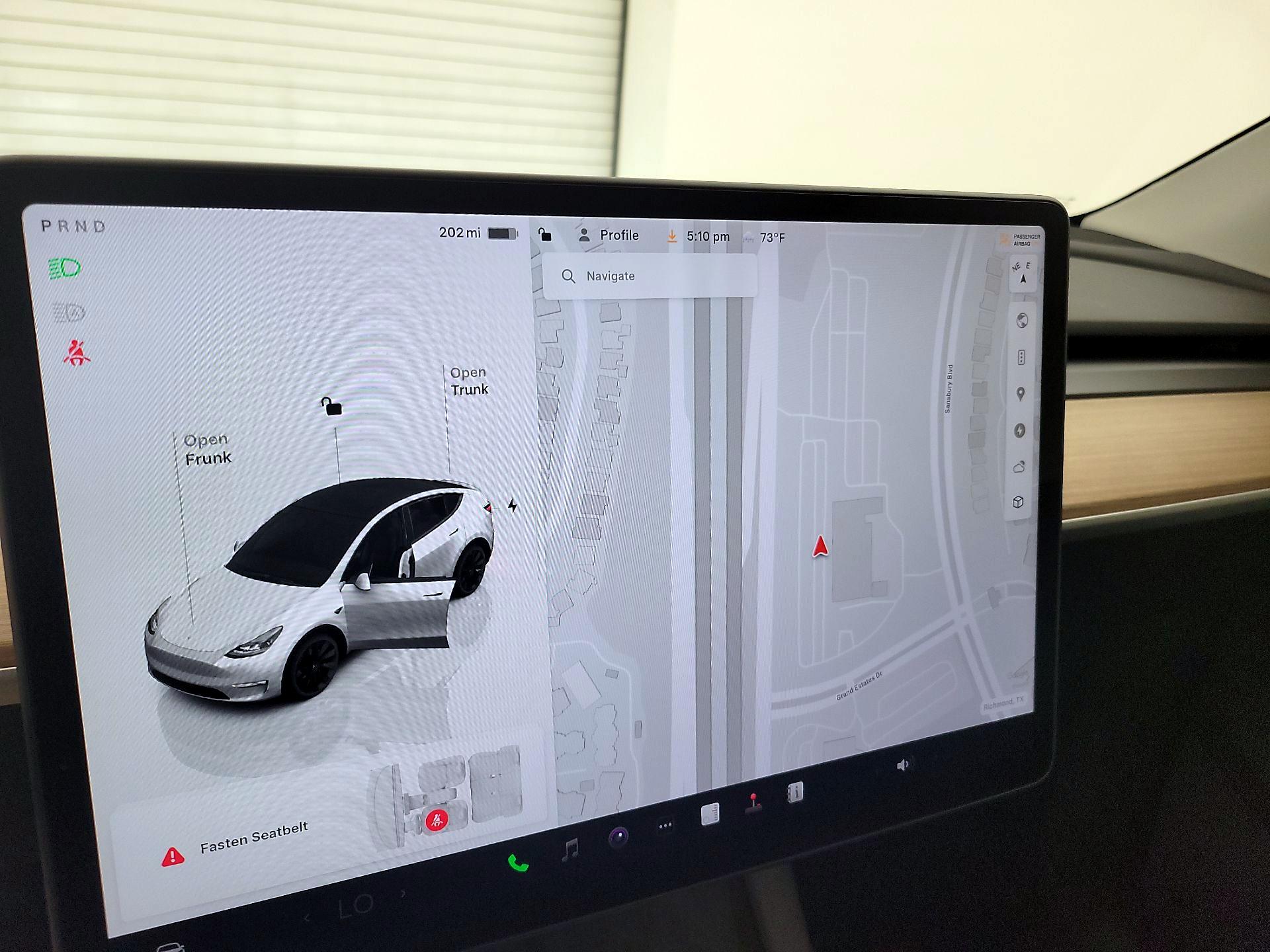 Thumbnail: 2025 Tesla Model Y - 13
