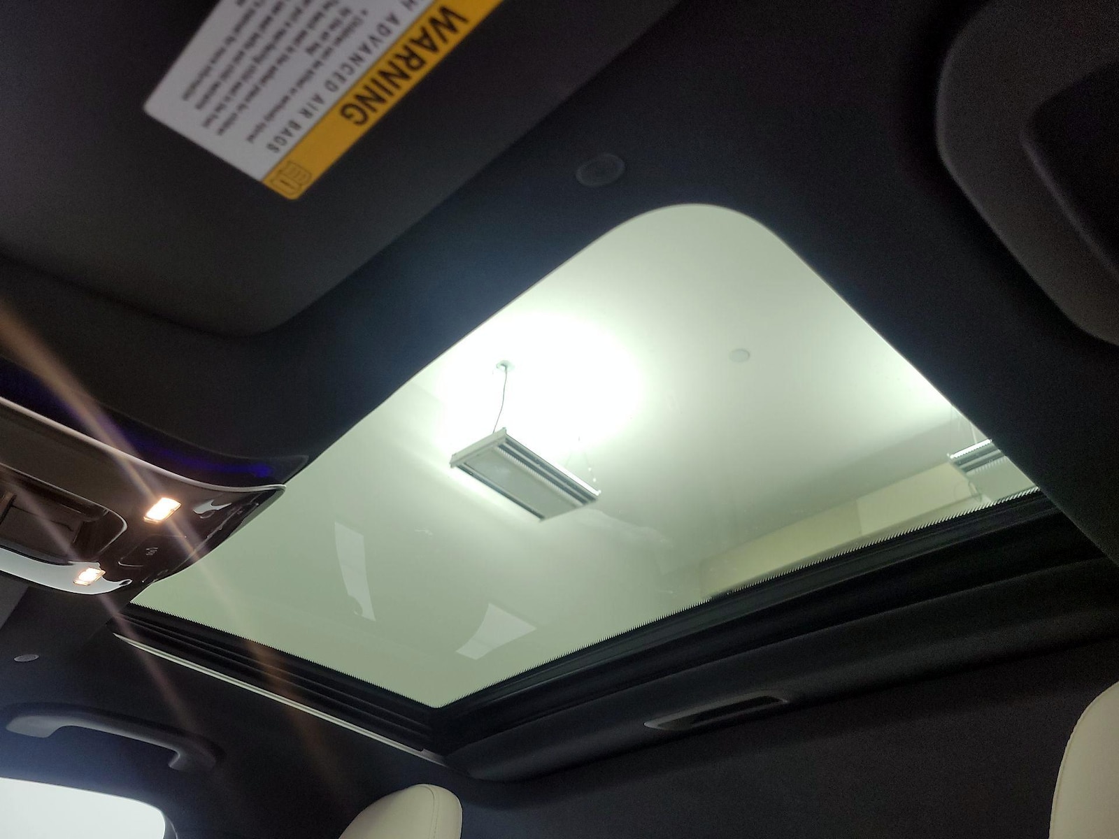 Sunroof(s) & Overhead Airbags