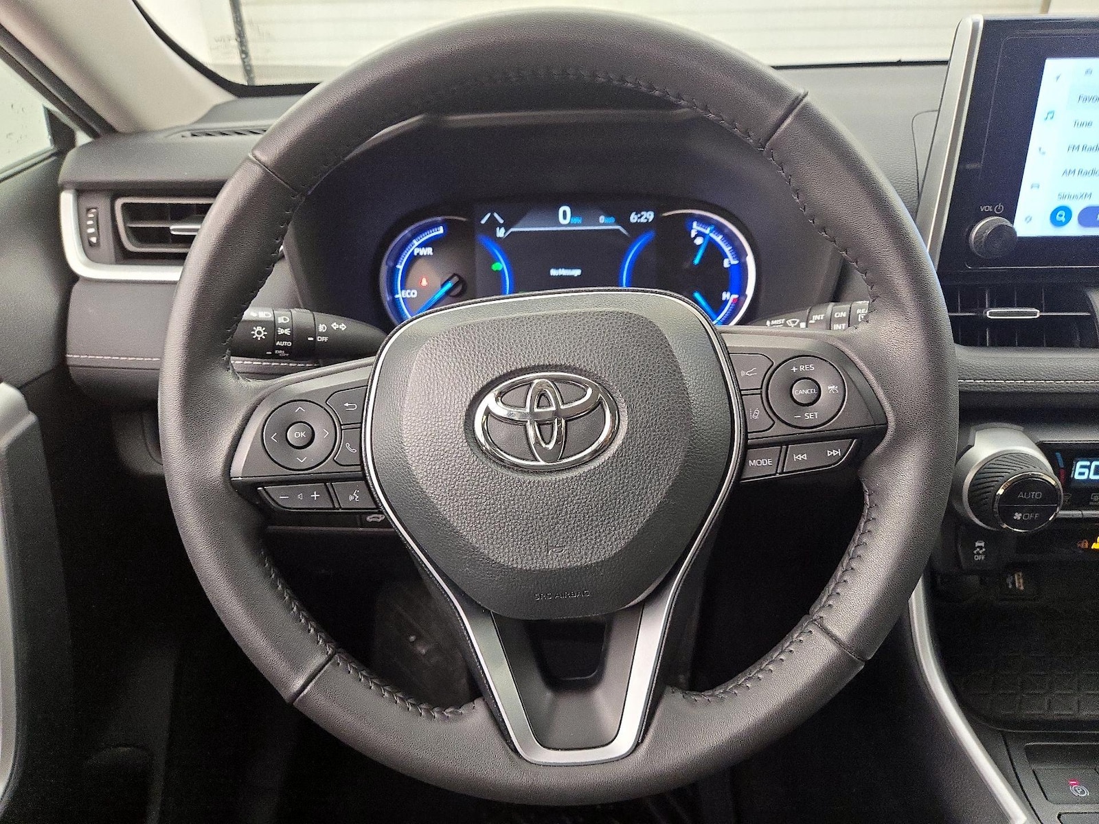 2025 Toyota RAV4 XLE Premium - Photo 11