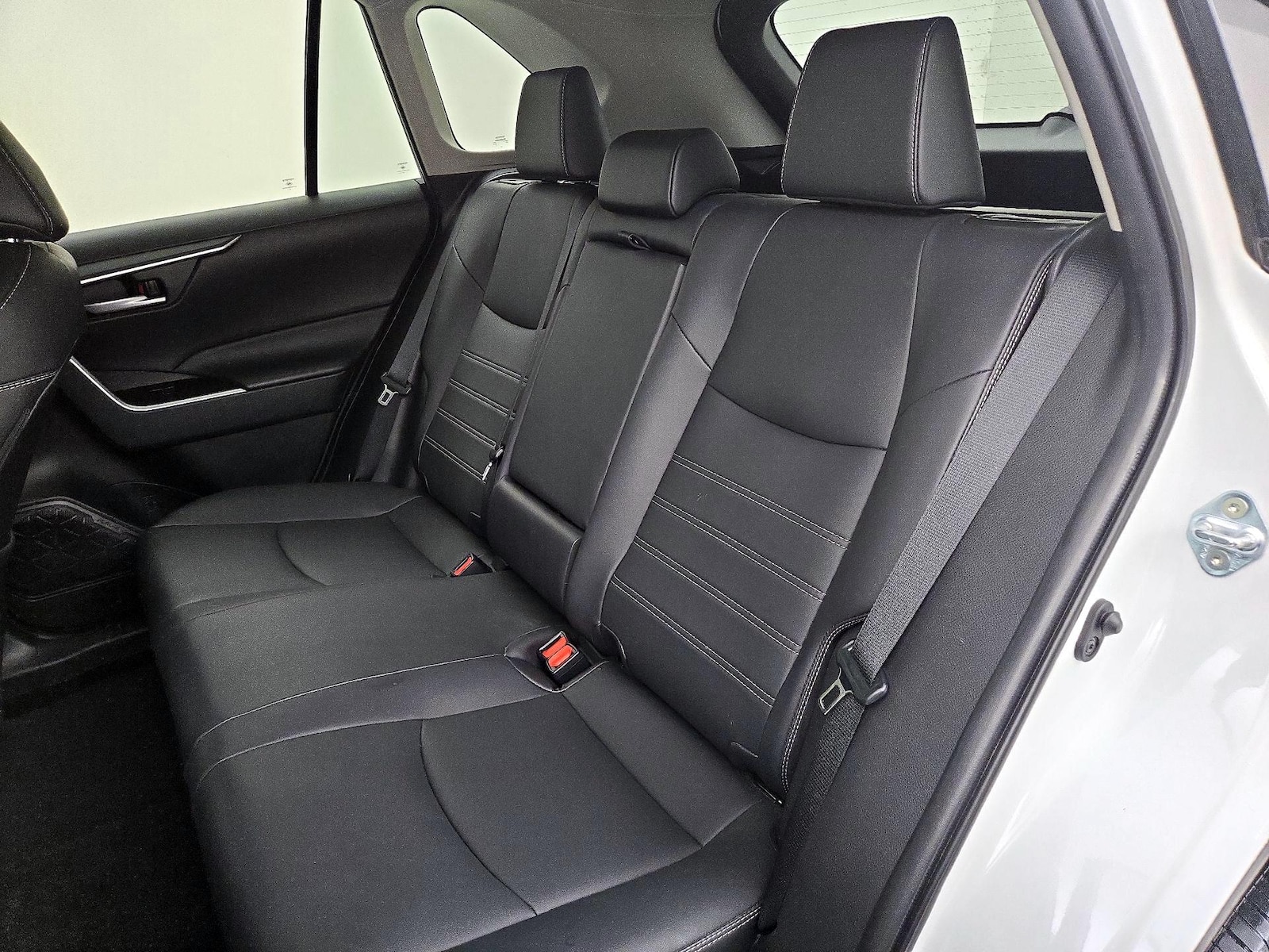 2025 Toyota RAV4 XLE Premium - Photo 20
