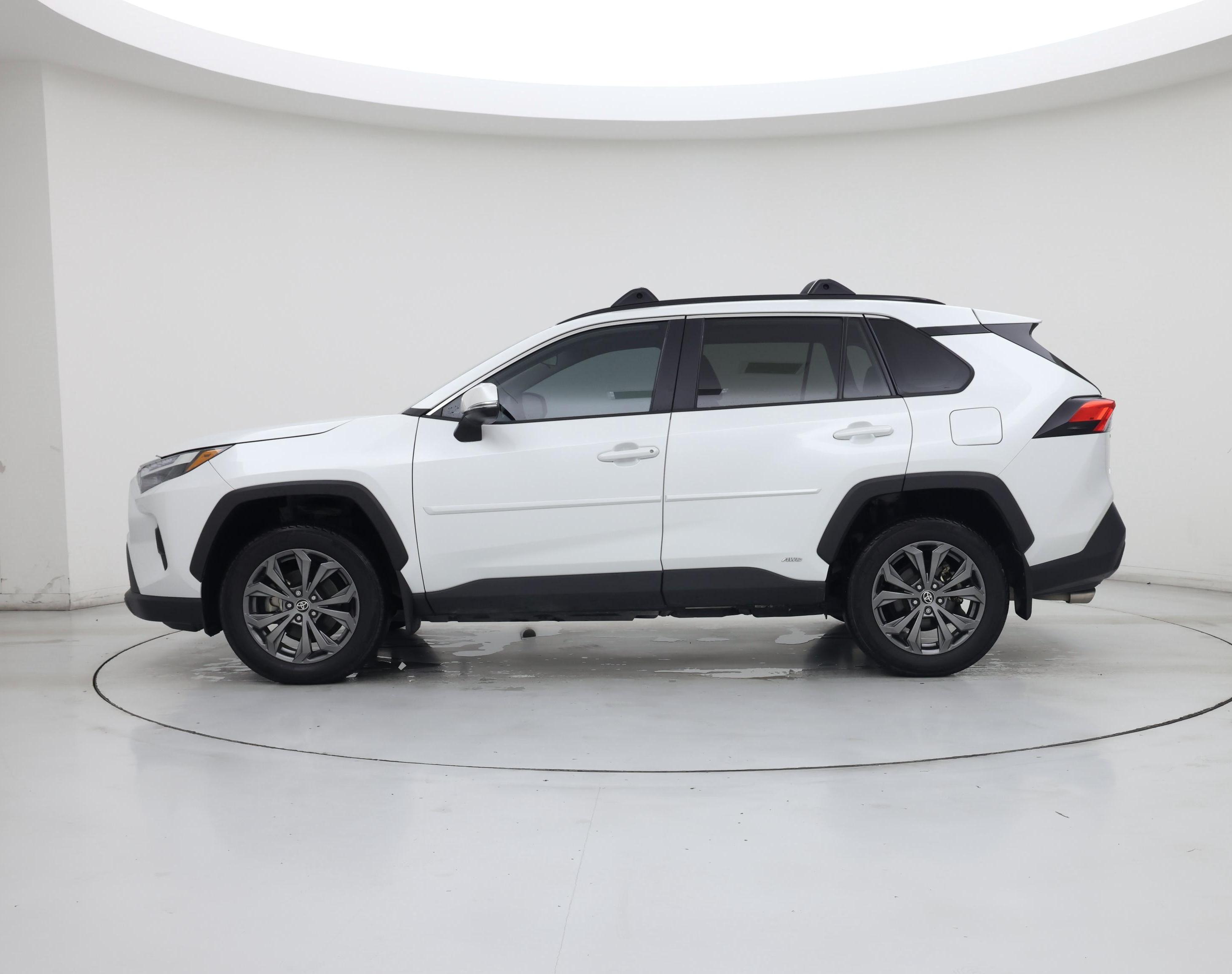 Thumbnail: 2025 Toyota RAV4 - 3