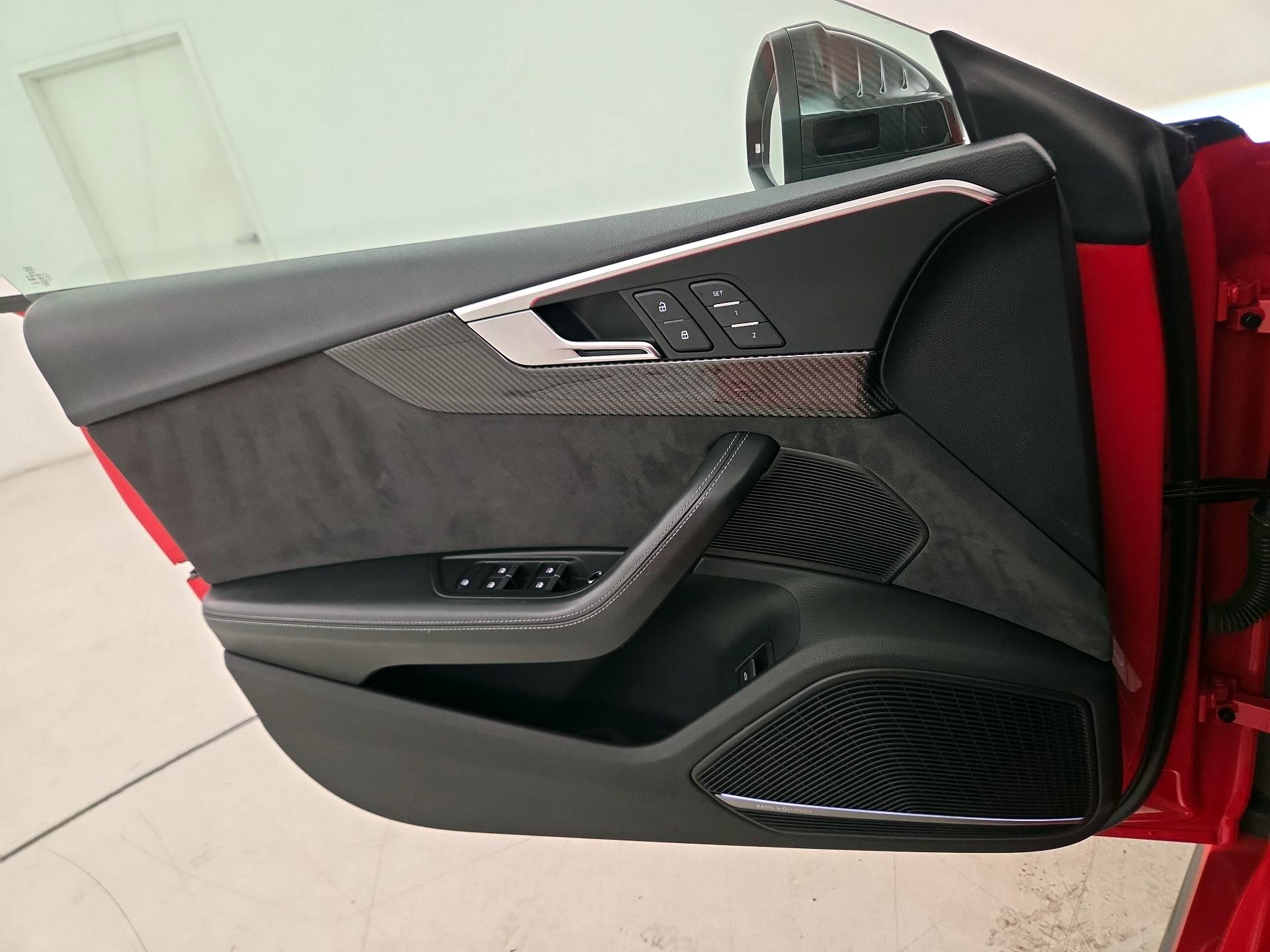 Thumbnail: 2019 Audi RS 5 - 12