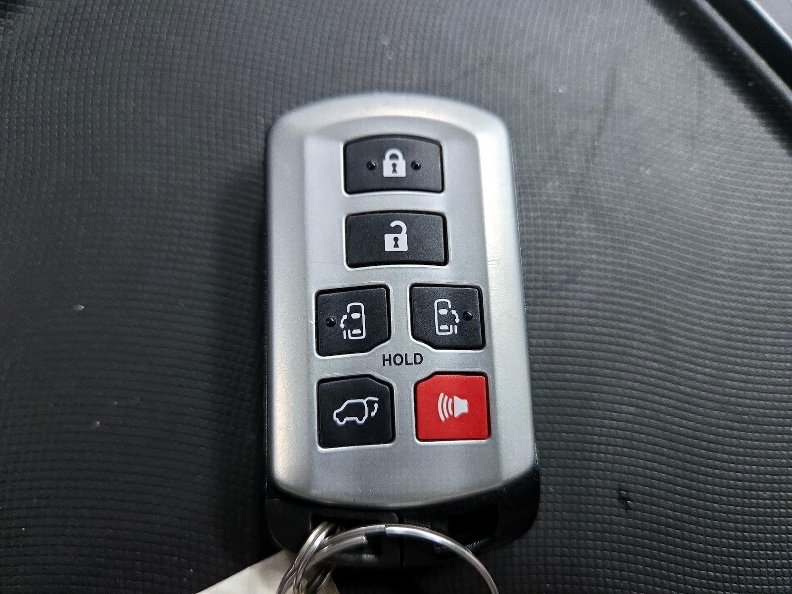 2020 Toyota Sienna XLE - Photo 26