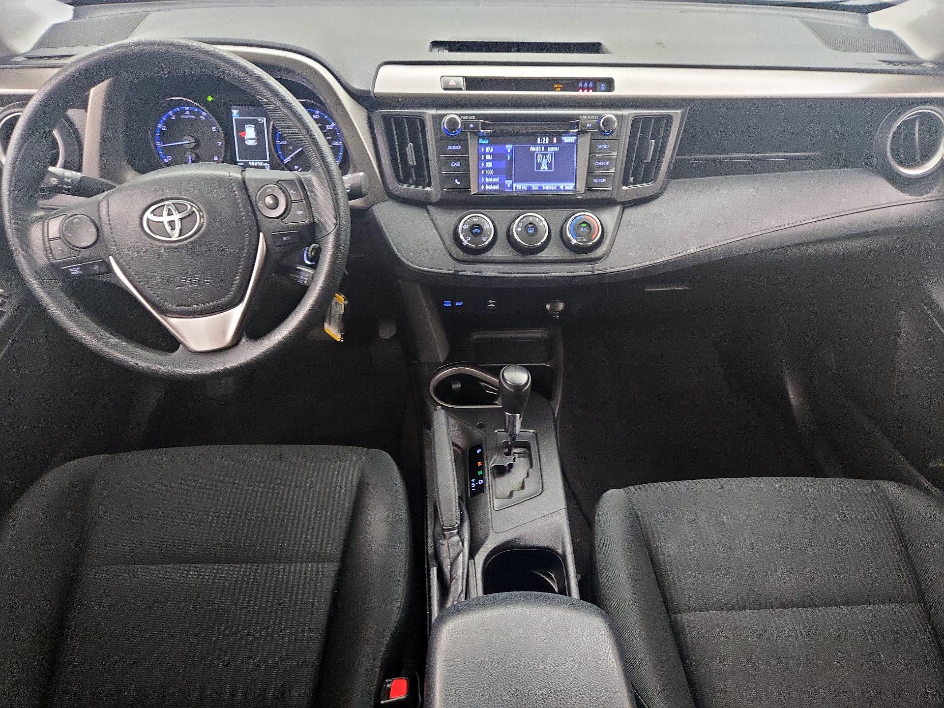 Thumbnail: 2018 Toyota RAV4 - 9