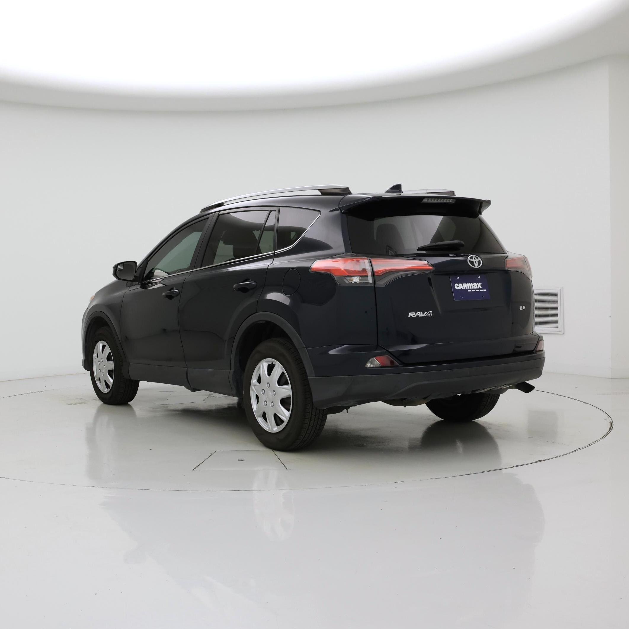 Thumbnail: 2018 Toyota RAV4 - 2