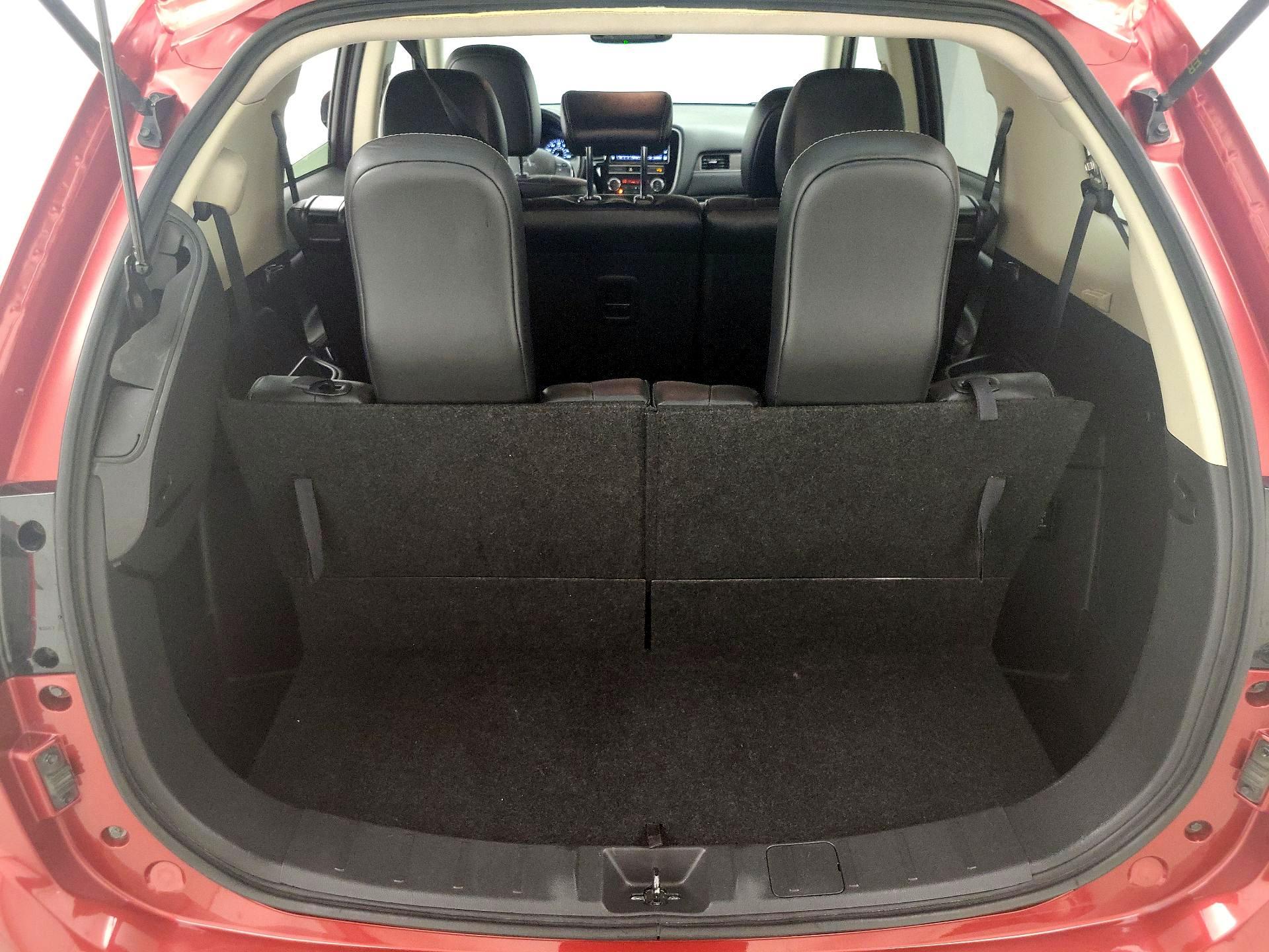 Thumbnail: 2019 Mitsubishi Outlander - 20