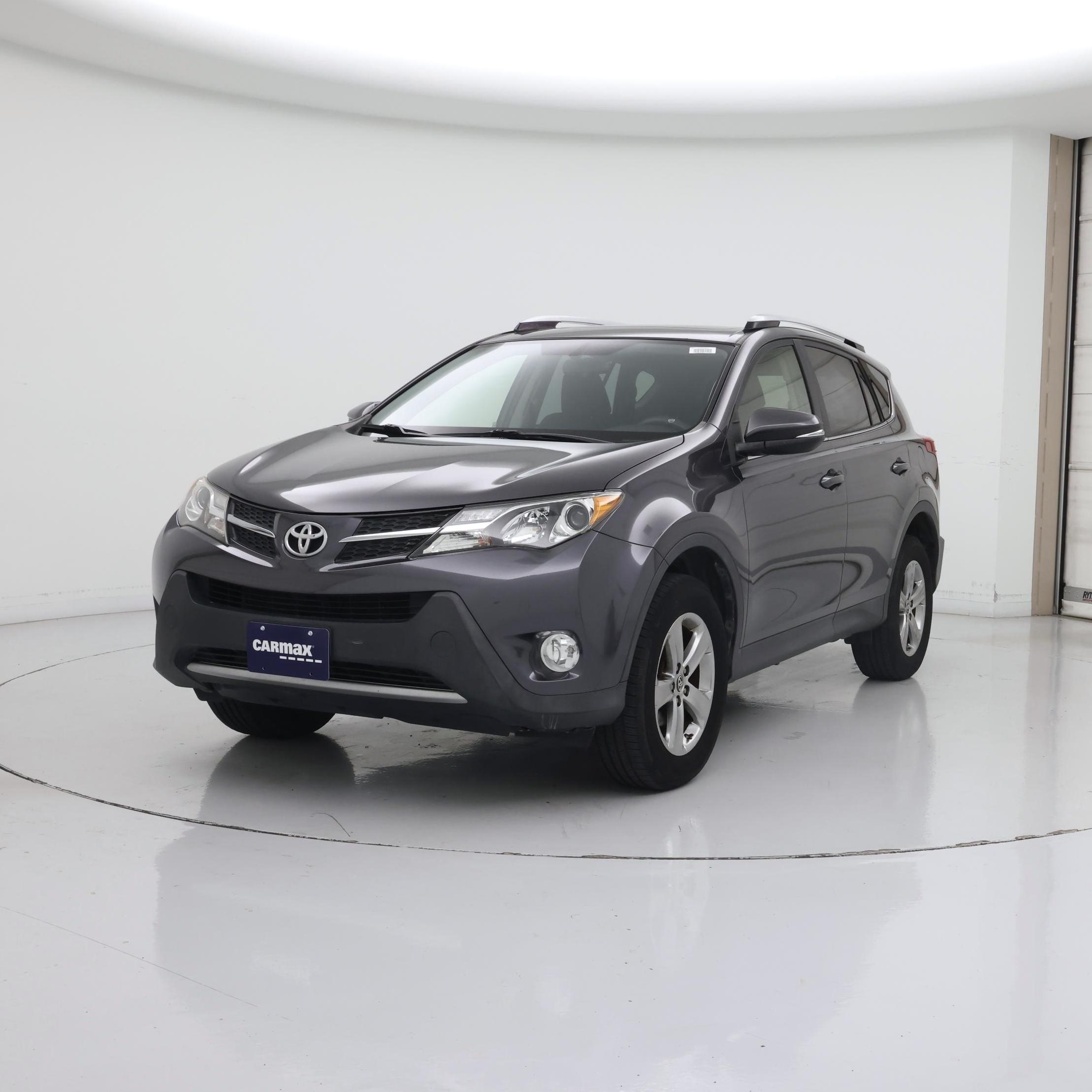 Thumbnail: 2015 Toyota RAV4 - 4