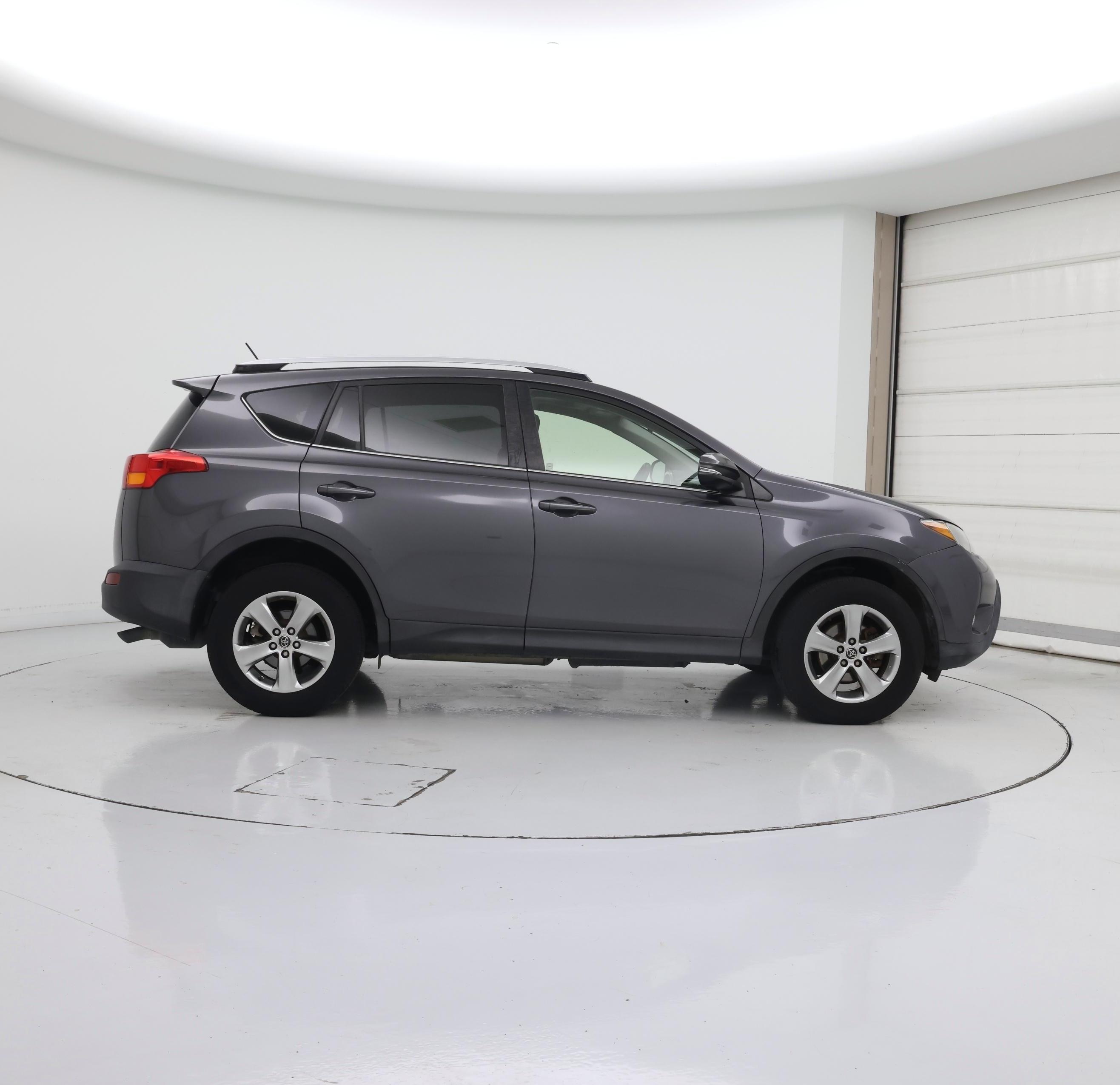 Thumbnail: 2015 Toyota RAV4 - 7