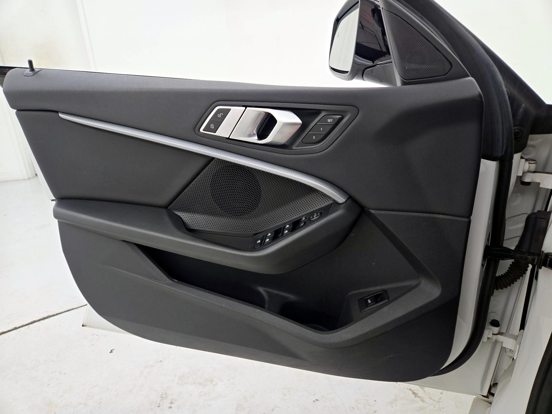 Thumbnail: 2021 BMW 2 Series - 12