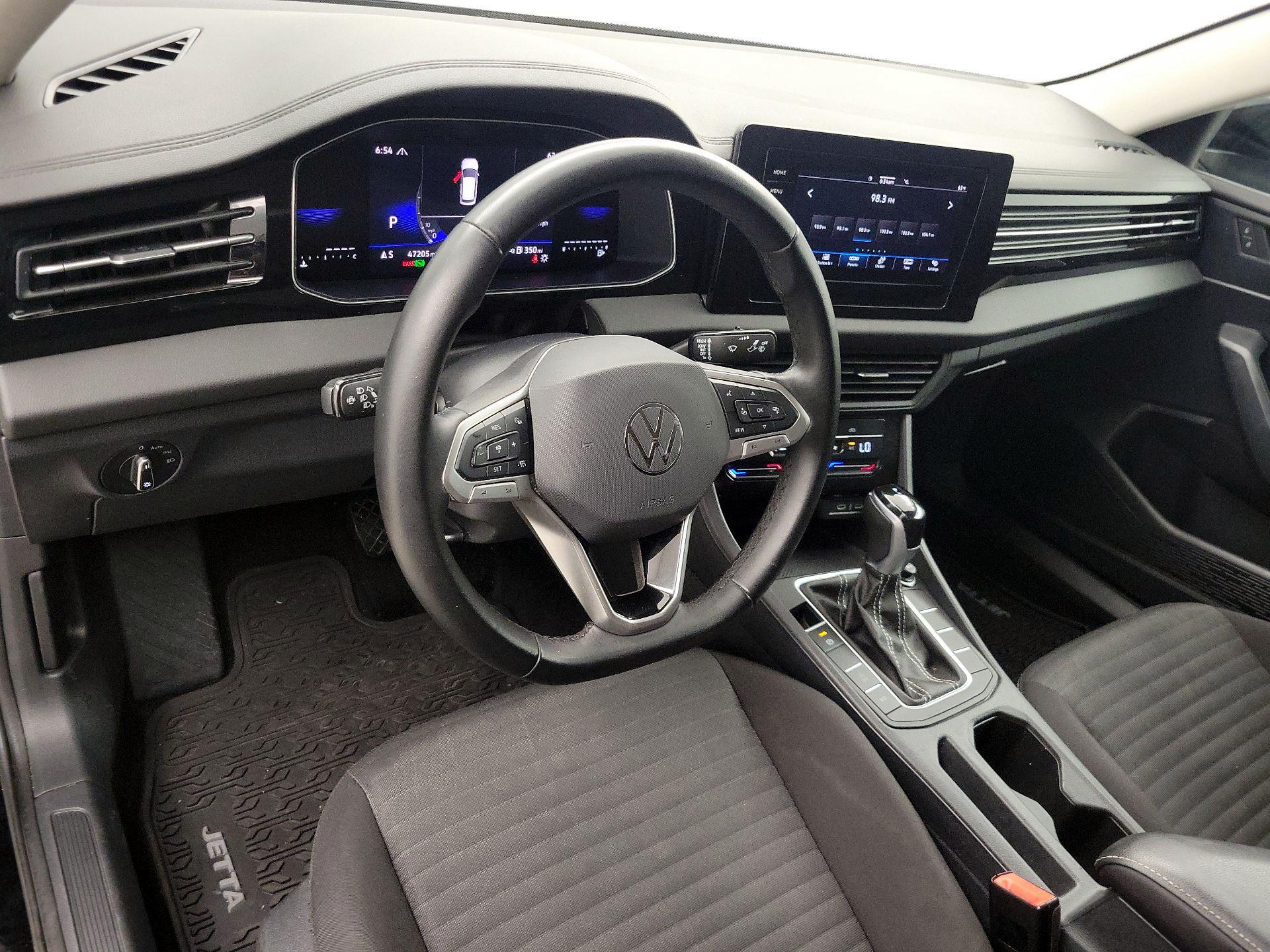 Thumbnail: 2025 Volkswagen Jetta - 9