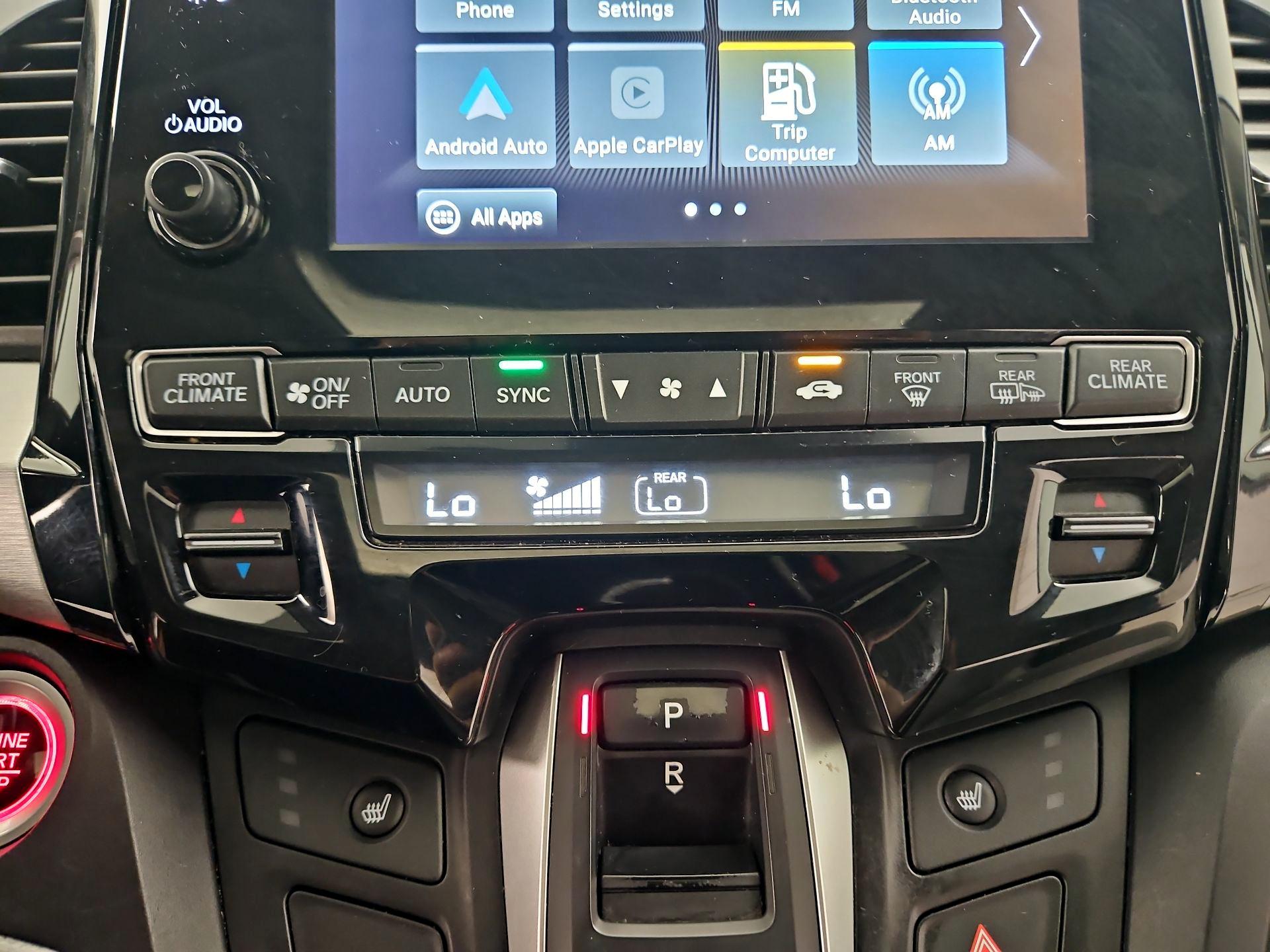 Thumbnail: 2019 Honda Odyssey - 16