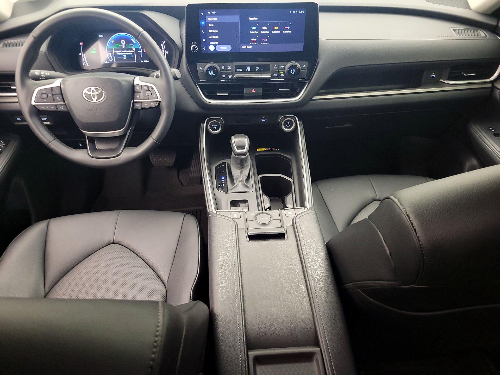 Thumbnail: 2026 Toyota Highlander - 9