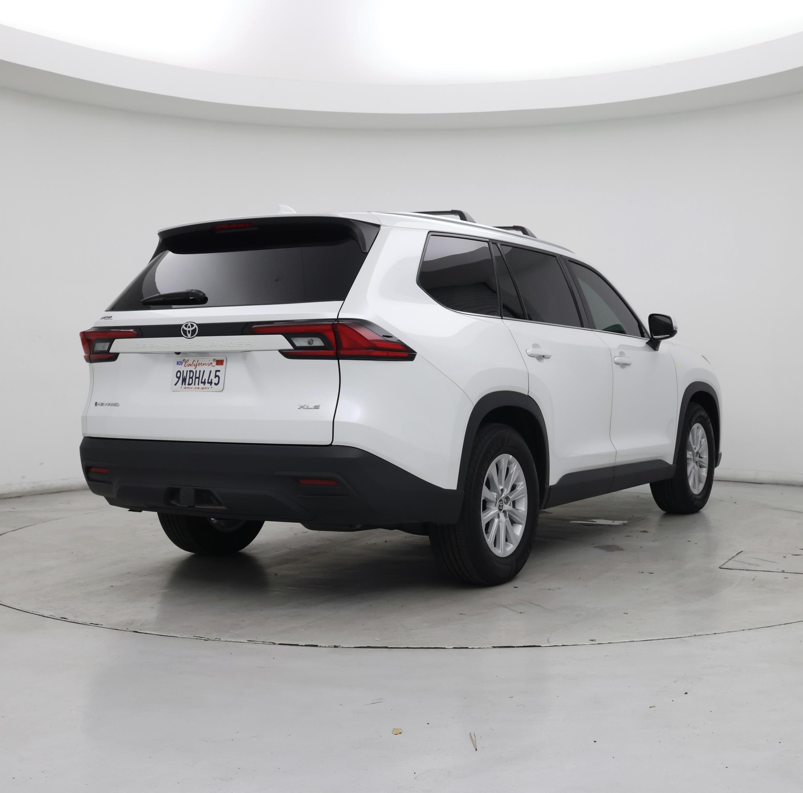 Thumbnail: 2026 Toyota Highlander - 8