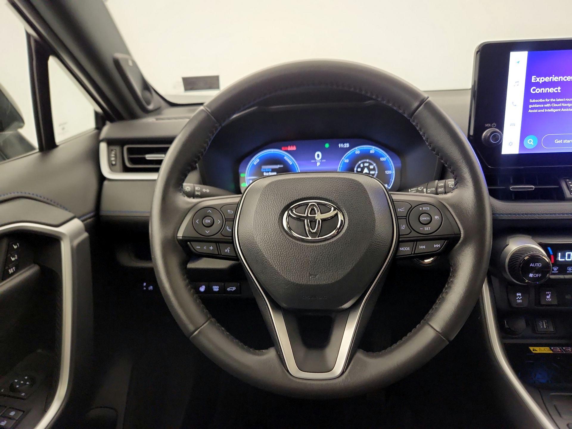 Thumbnail: 2024 Toyota RAV4 - 10