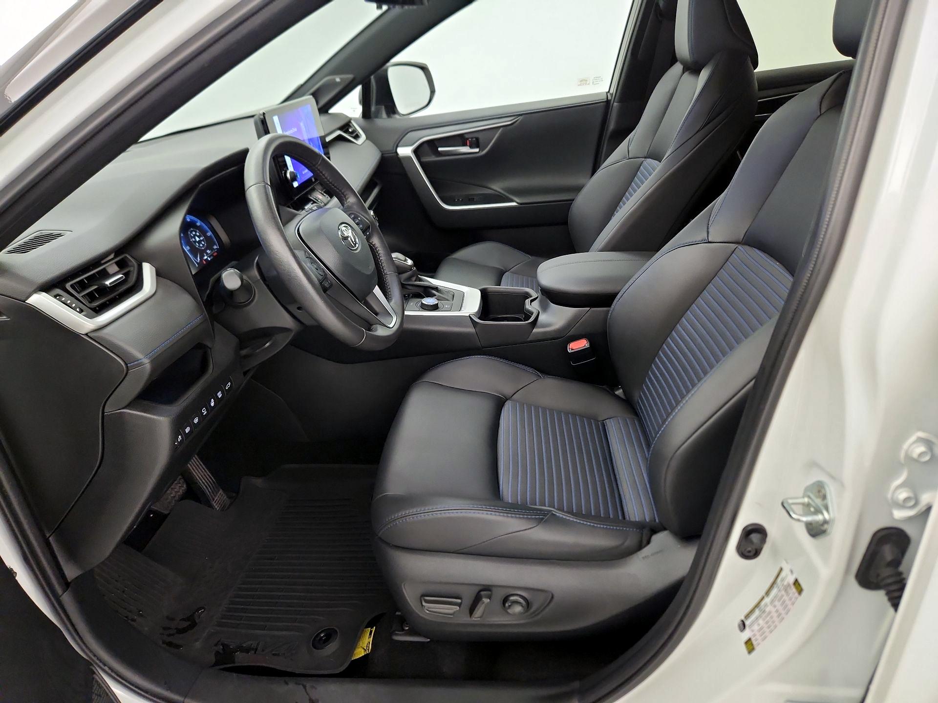 Thumbnail: 2024 Toyota RAV4 - 11
