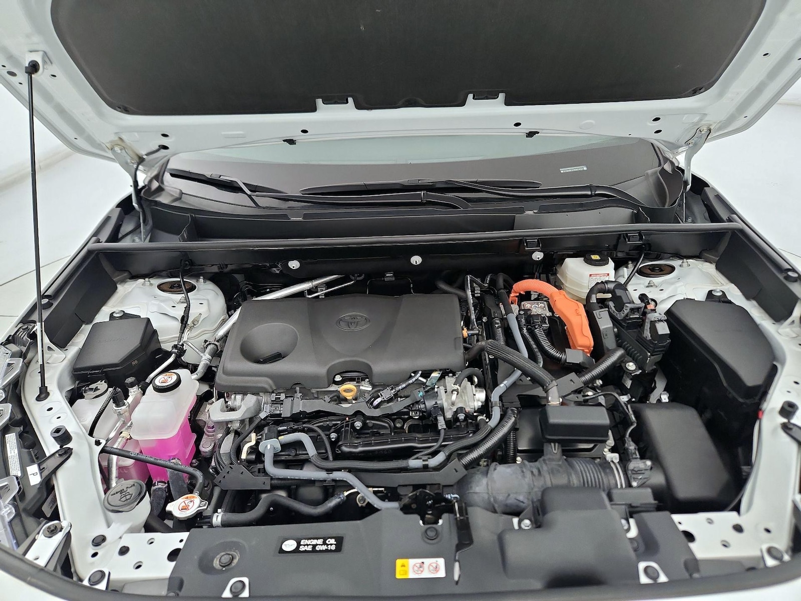 2024 Toyota RAV4 XSE - Photo 24
