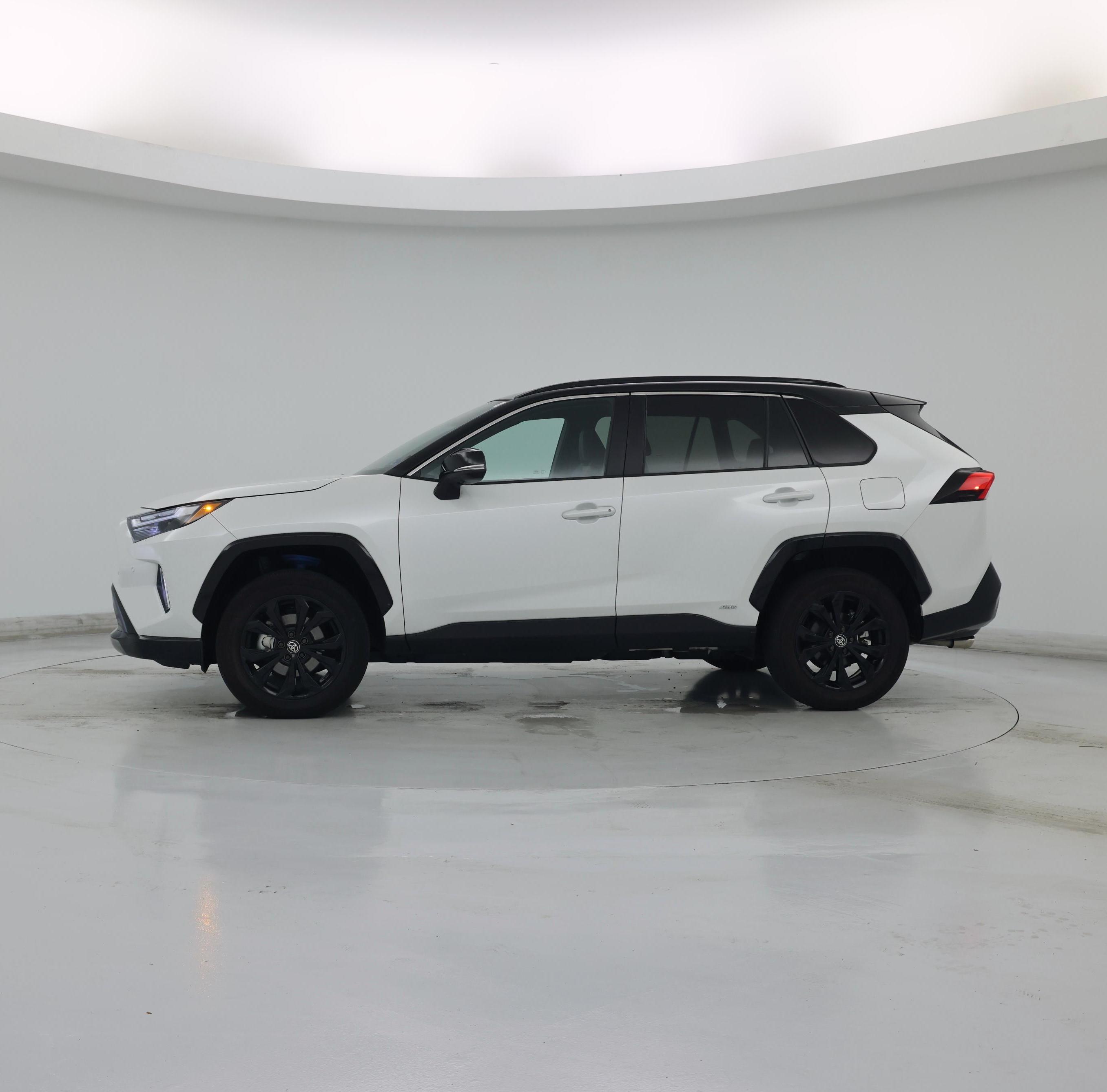 Thumbnail: 2024 Toyota RAV4 - 3