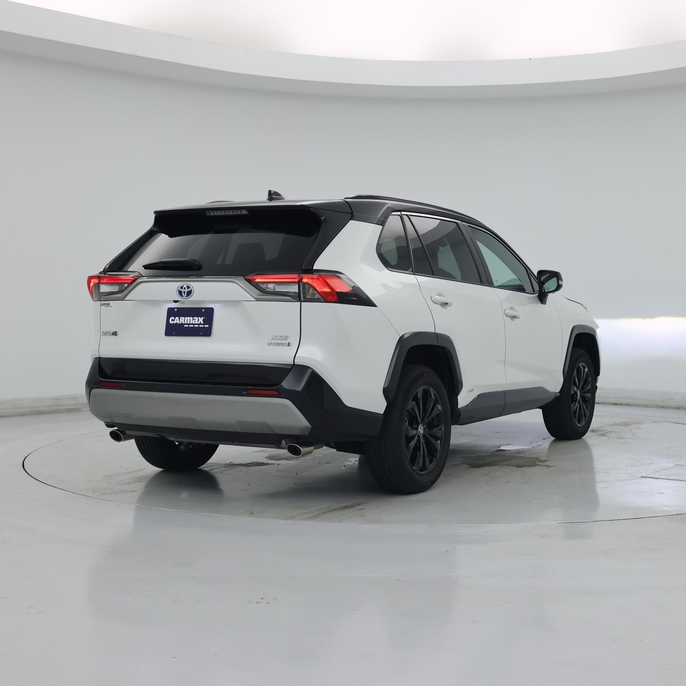 Thumbnail: 2024 Toyota RAV4 - 8