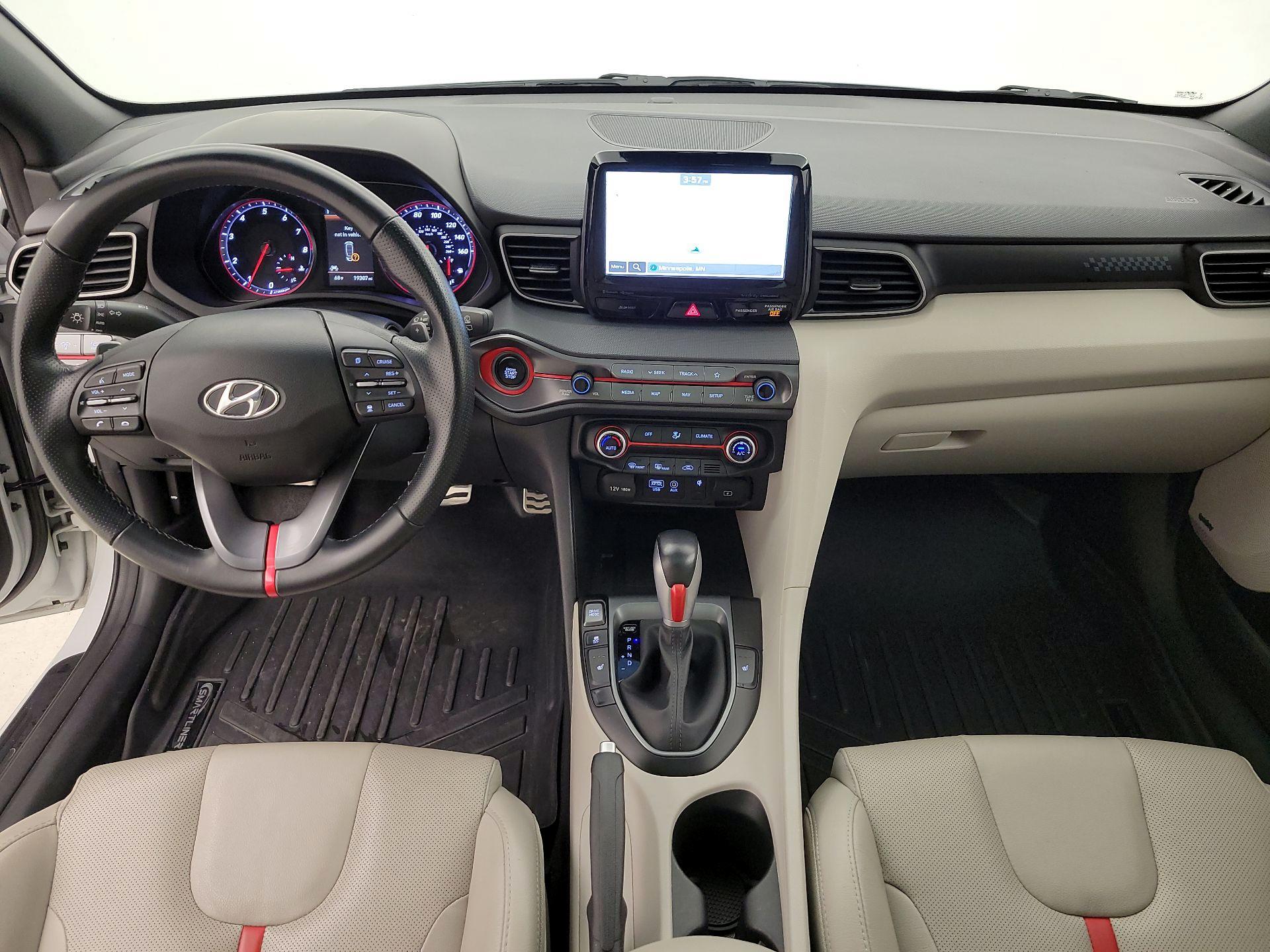 Thumbnail: 2020 Hyundai Veloster - 9