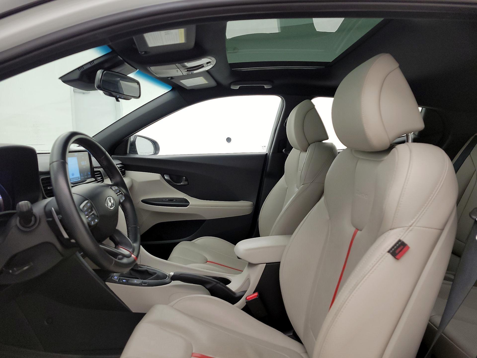 Thumbnail: 2020 Hyundai Veloster - 20