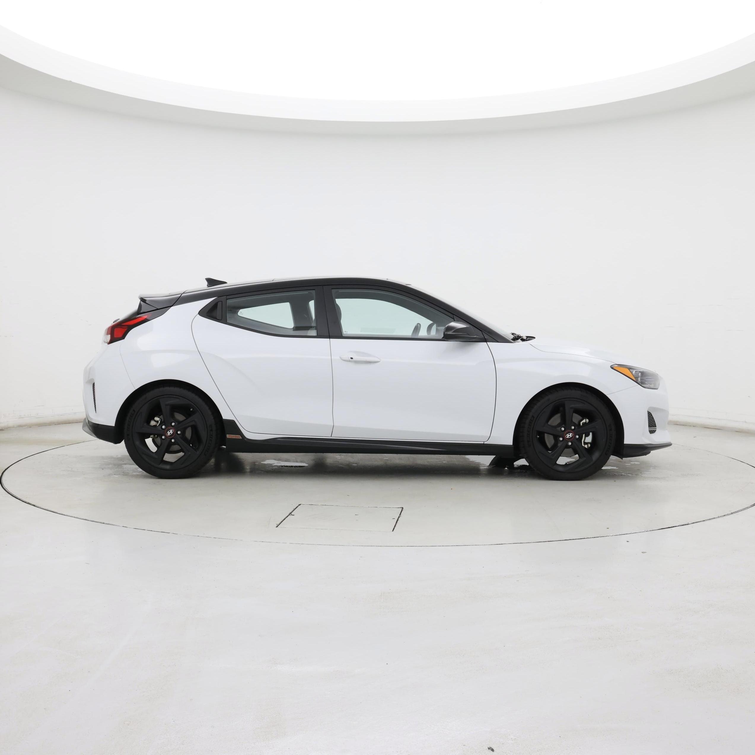 Thumbnail: 2020 Hyundai Veloster - 7