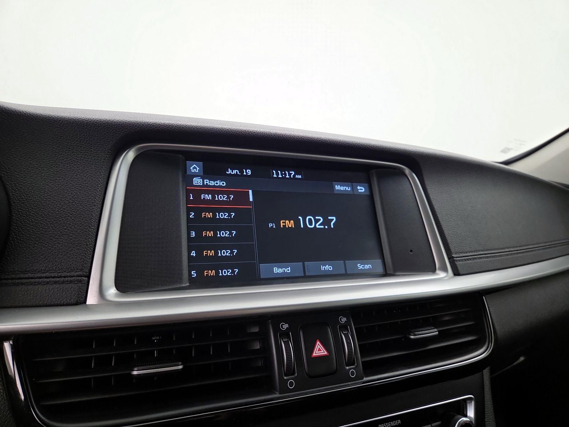 Thumbnail: 2019 Kia Optima - 15