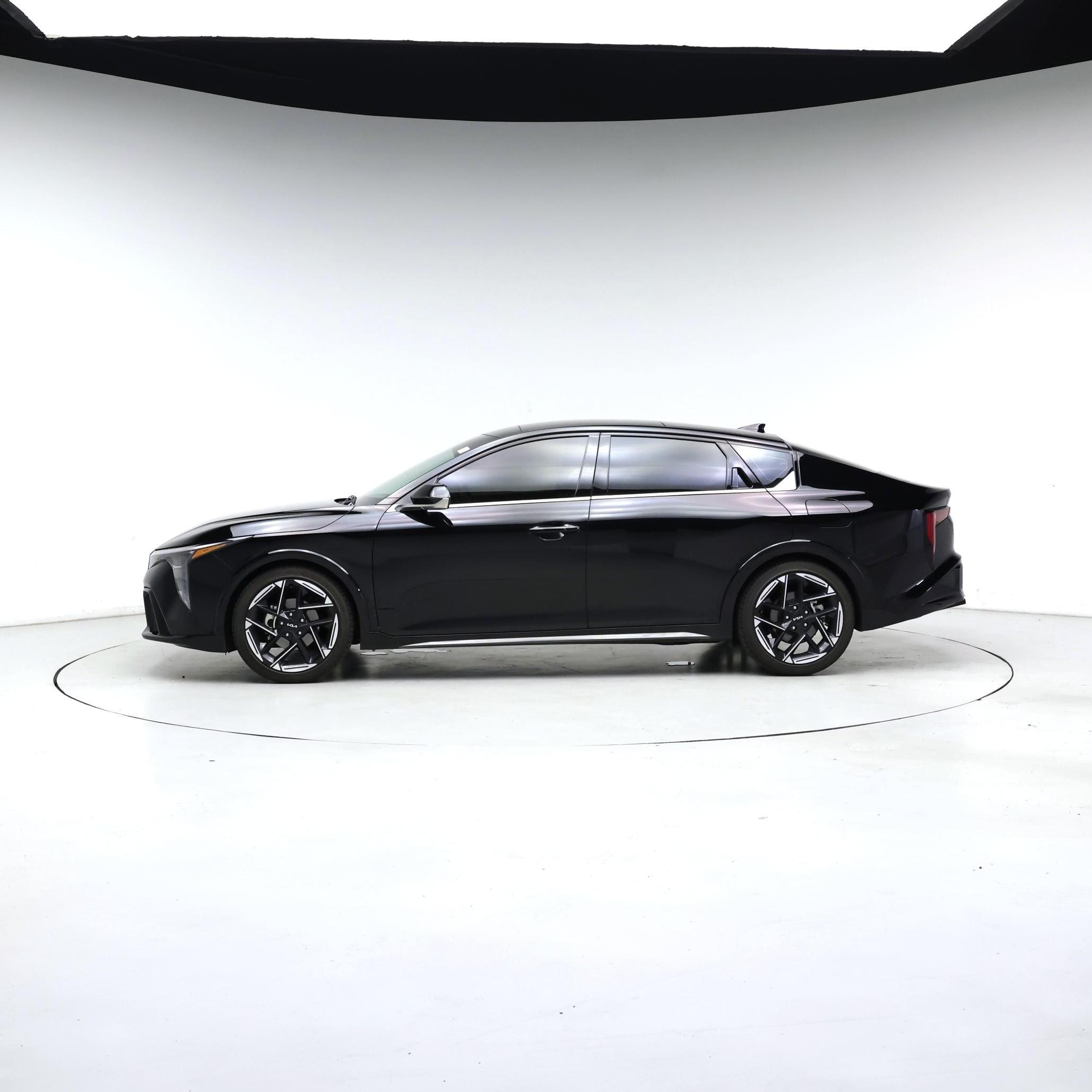 Thumbnail: 2025 Kia K4 - 3