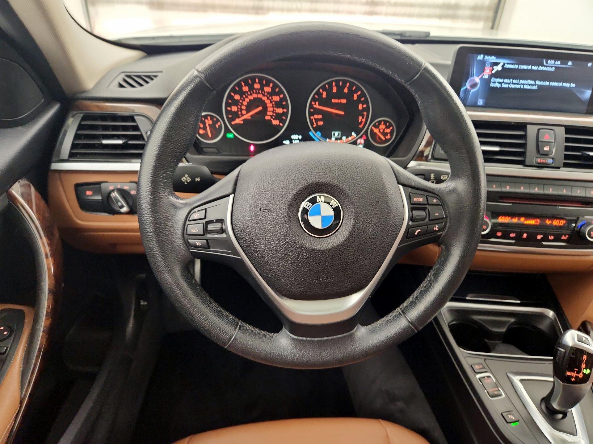 Thumbnail: 2015 BMW 3 Series - 10