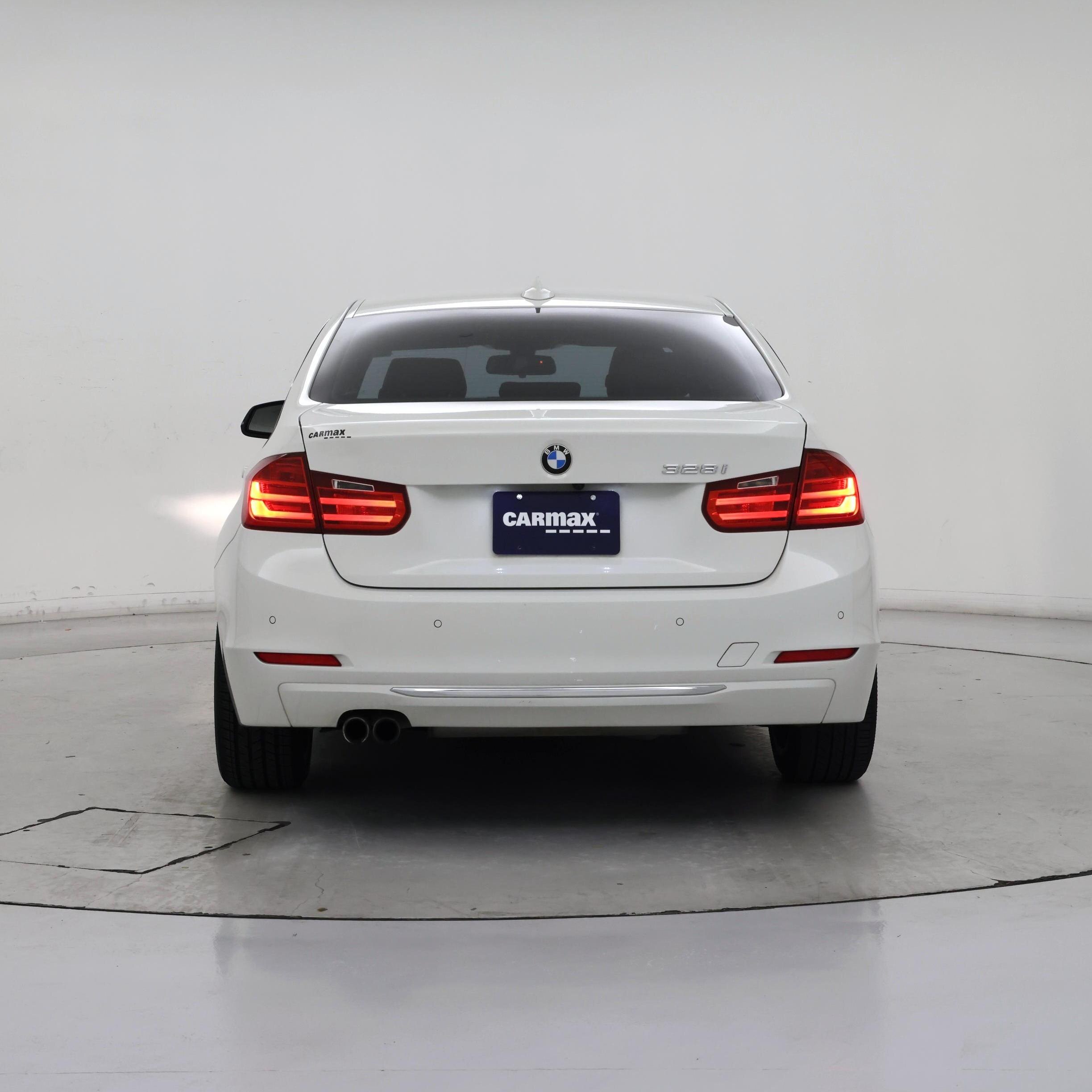 Thumbnail: 2015 BMW 3 Series - 6