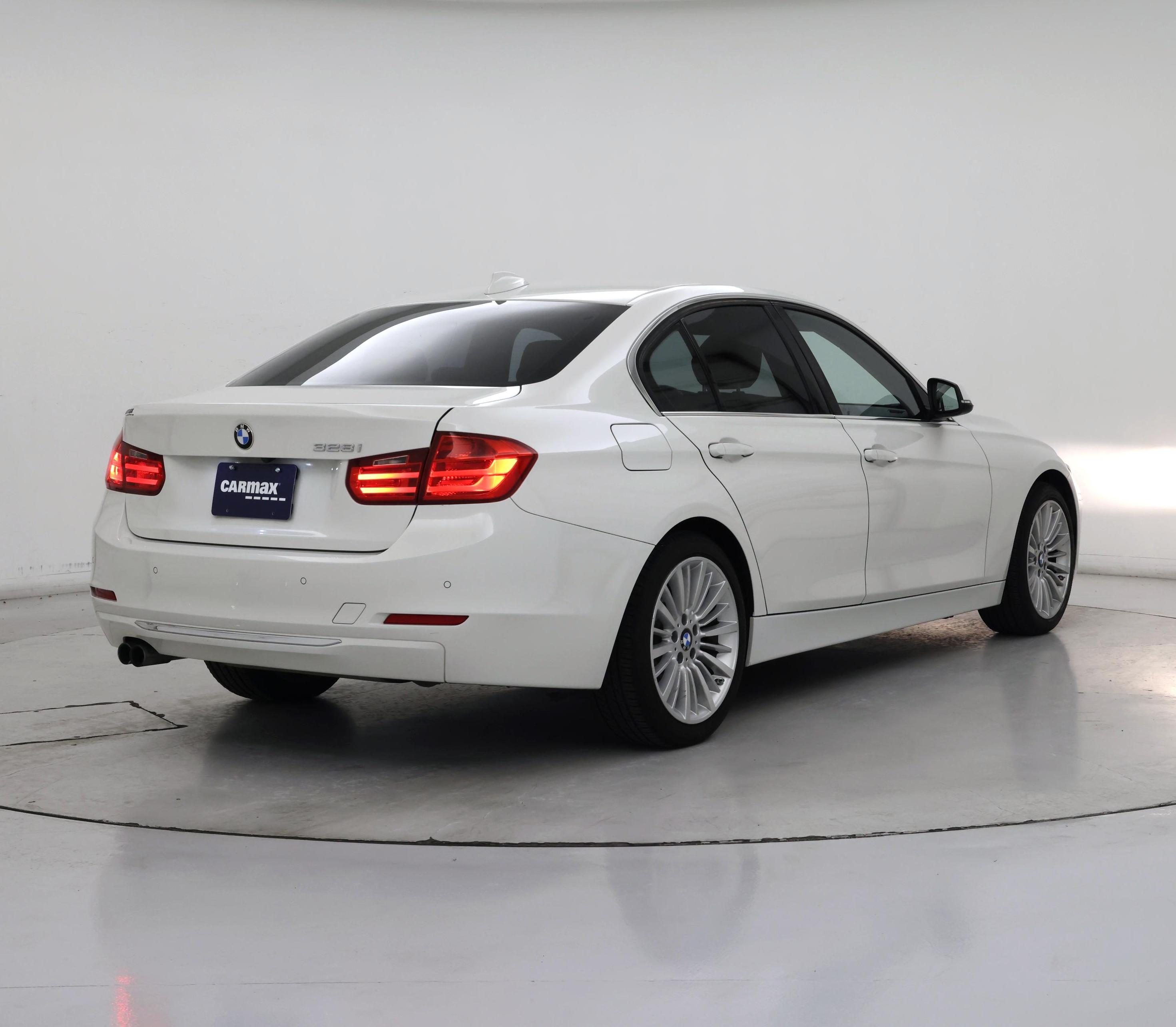 Thumbnail: 2015 BMW 3 Series - 8