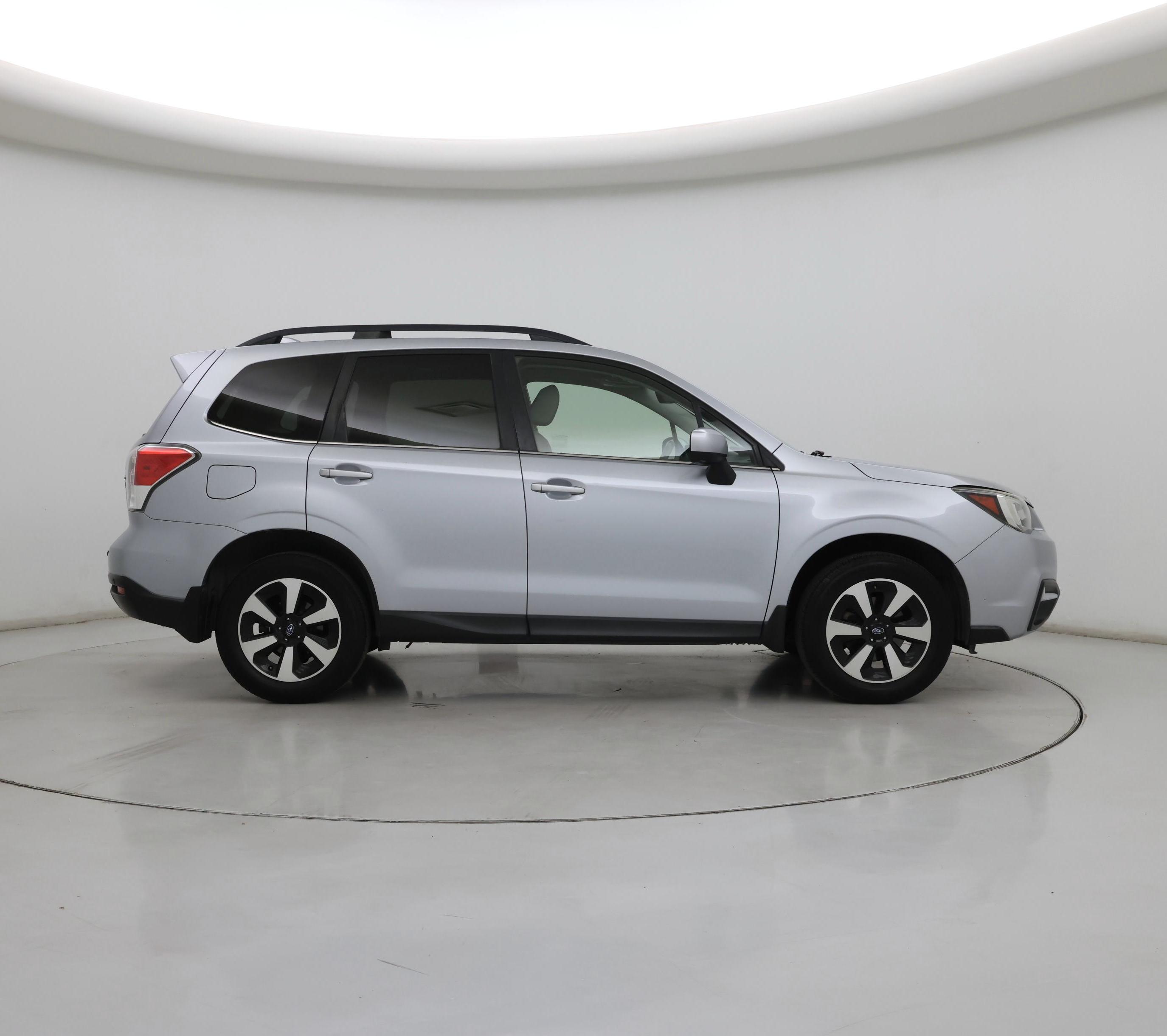 Thumbnail: 2017 Subaru Forester - 7