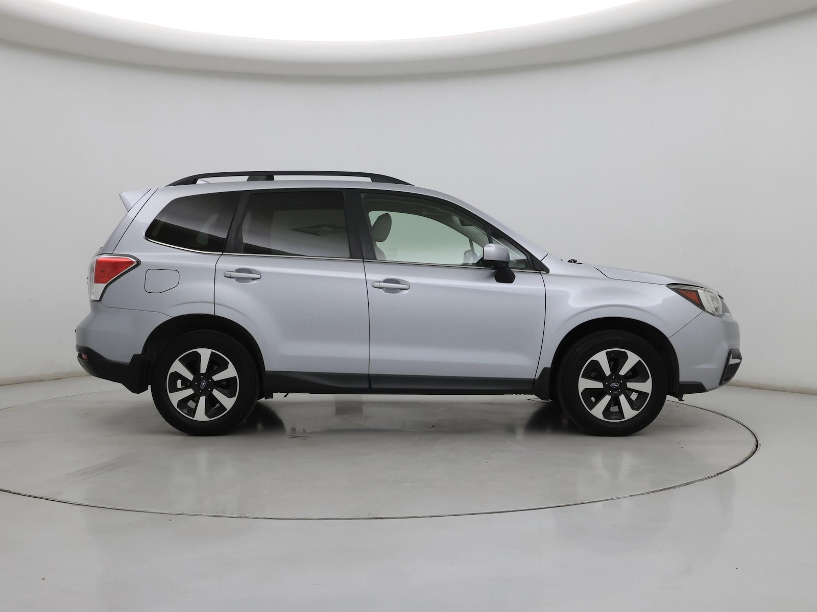 2017 Subaru Forester Limited - Photo 8