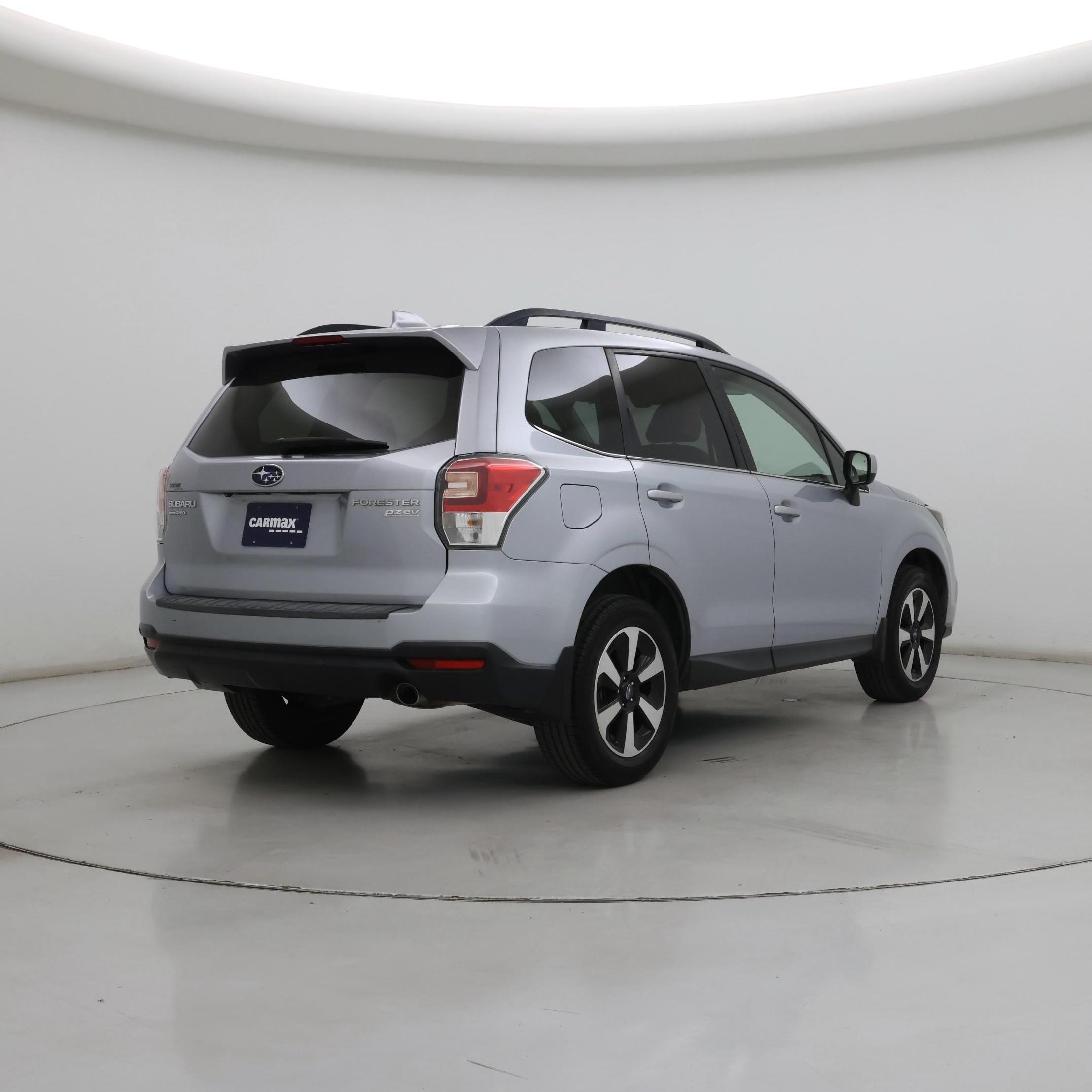 Thumbnail: 2017 Subaru Forester - 8