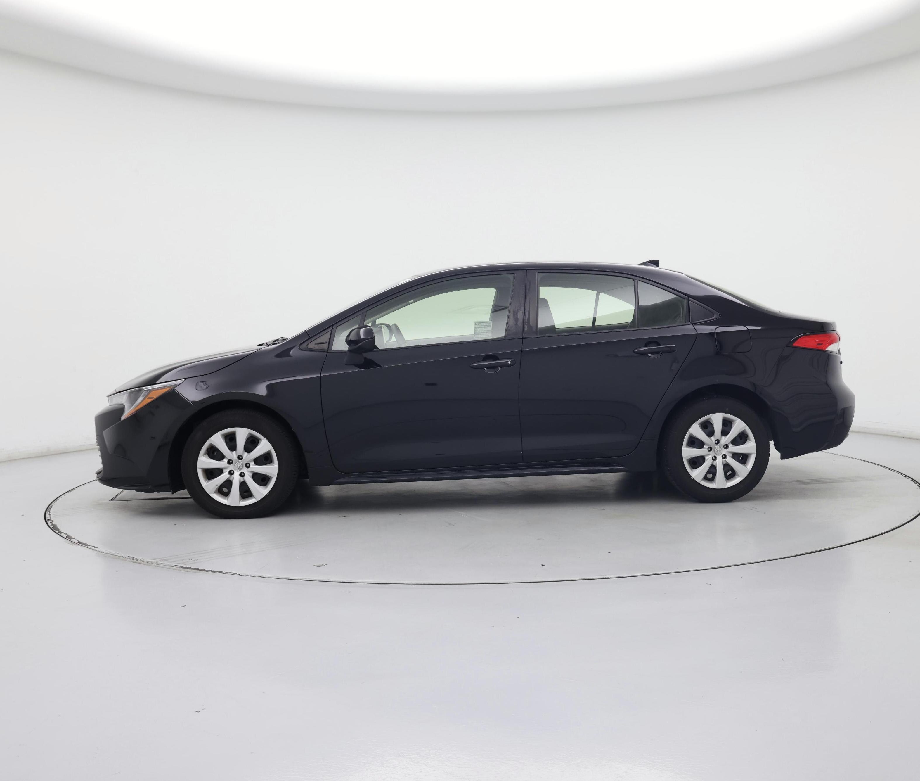 Thumbnail: 2023 Toyota Corolla - 3