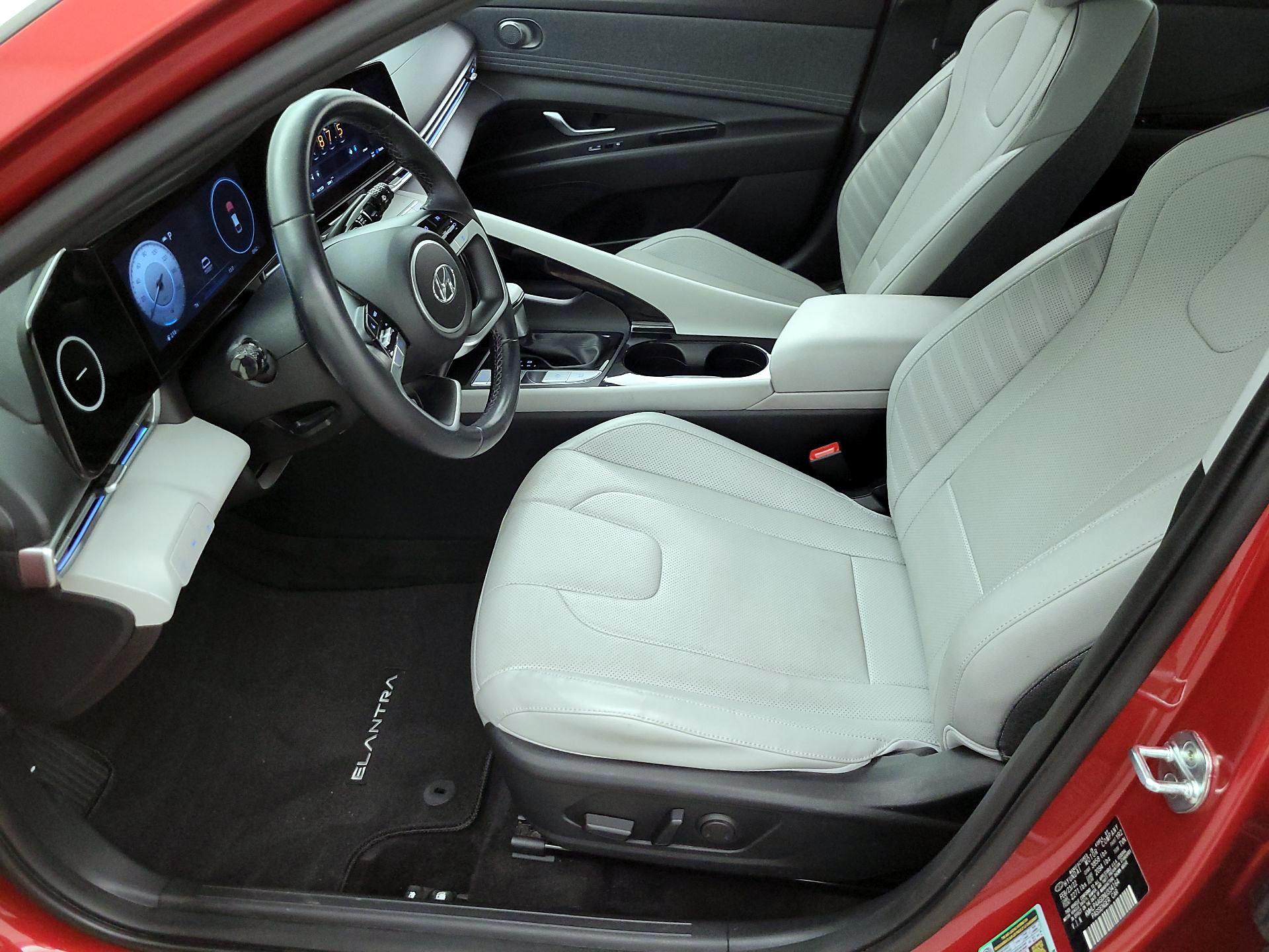 Thumbnail: 2022 Hyundai Elantra - 12