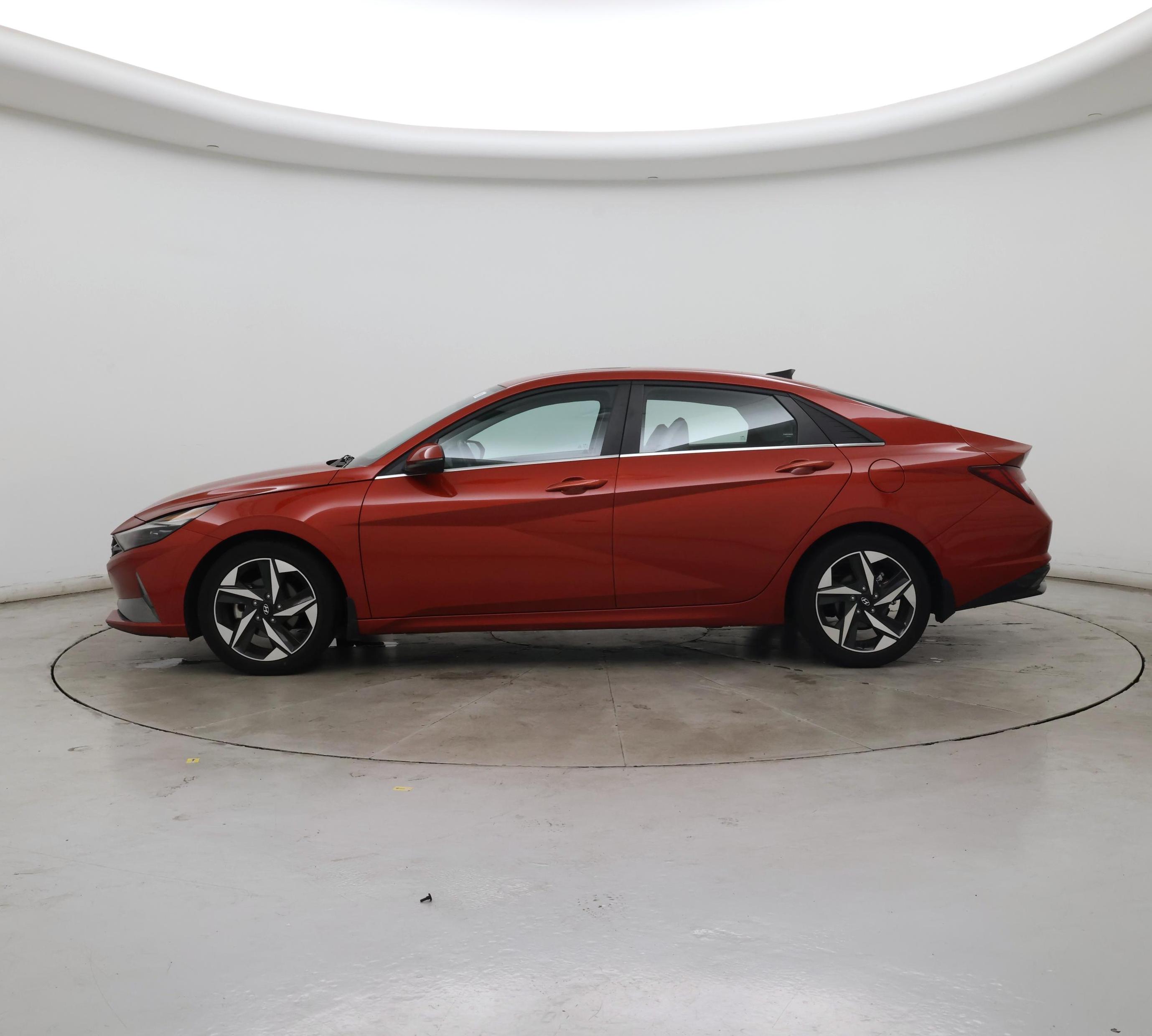 Thumbnail: 2022 Hyundai Elantra - 3