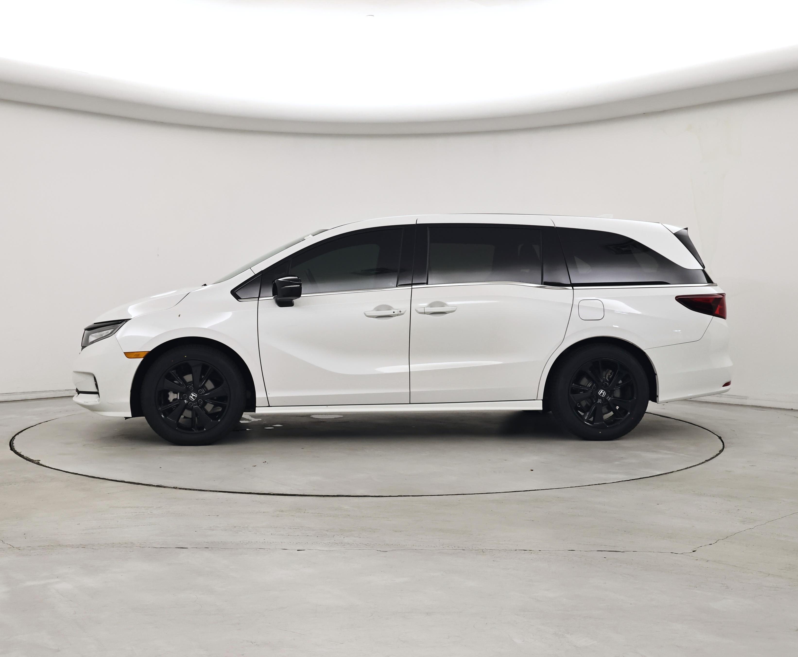 Thumbnail: 2024 Honda Odyssey - 3