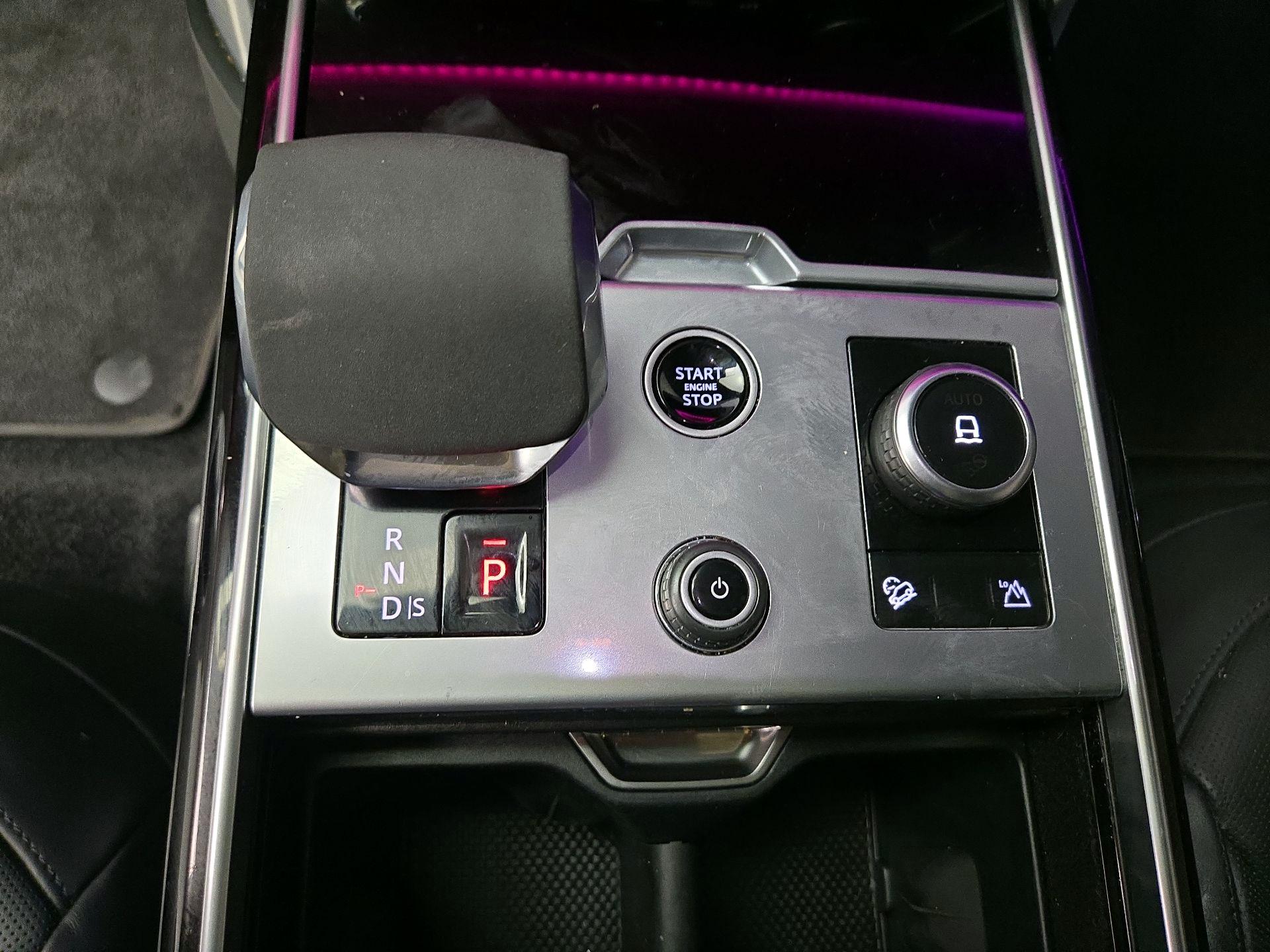 Thumbnail: 2023 Land Rover Range Rover - 18