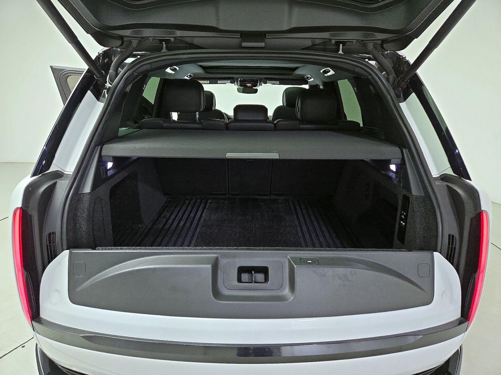 2023 Land Rover Range Rover SE - Photo 23