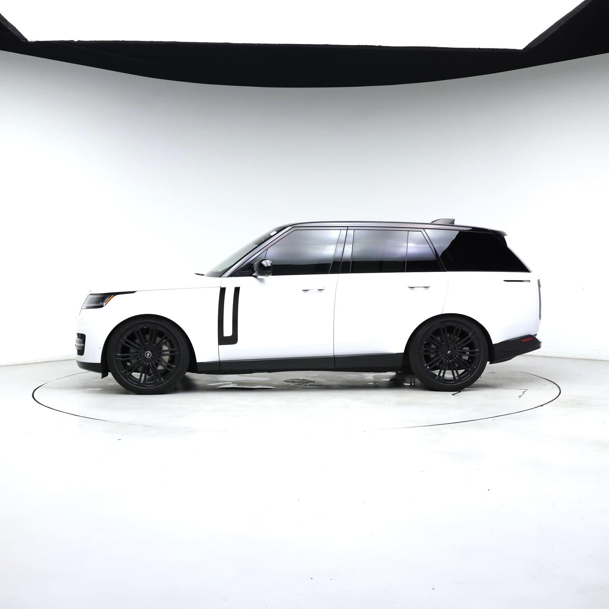 Thumbnail: 2023 Land Rover Range Rover - 3