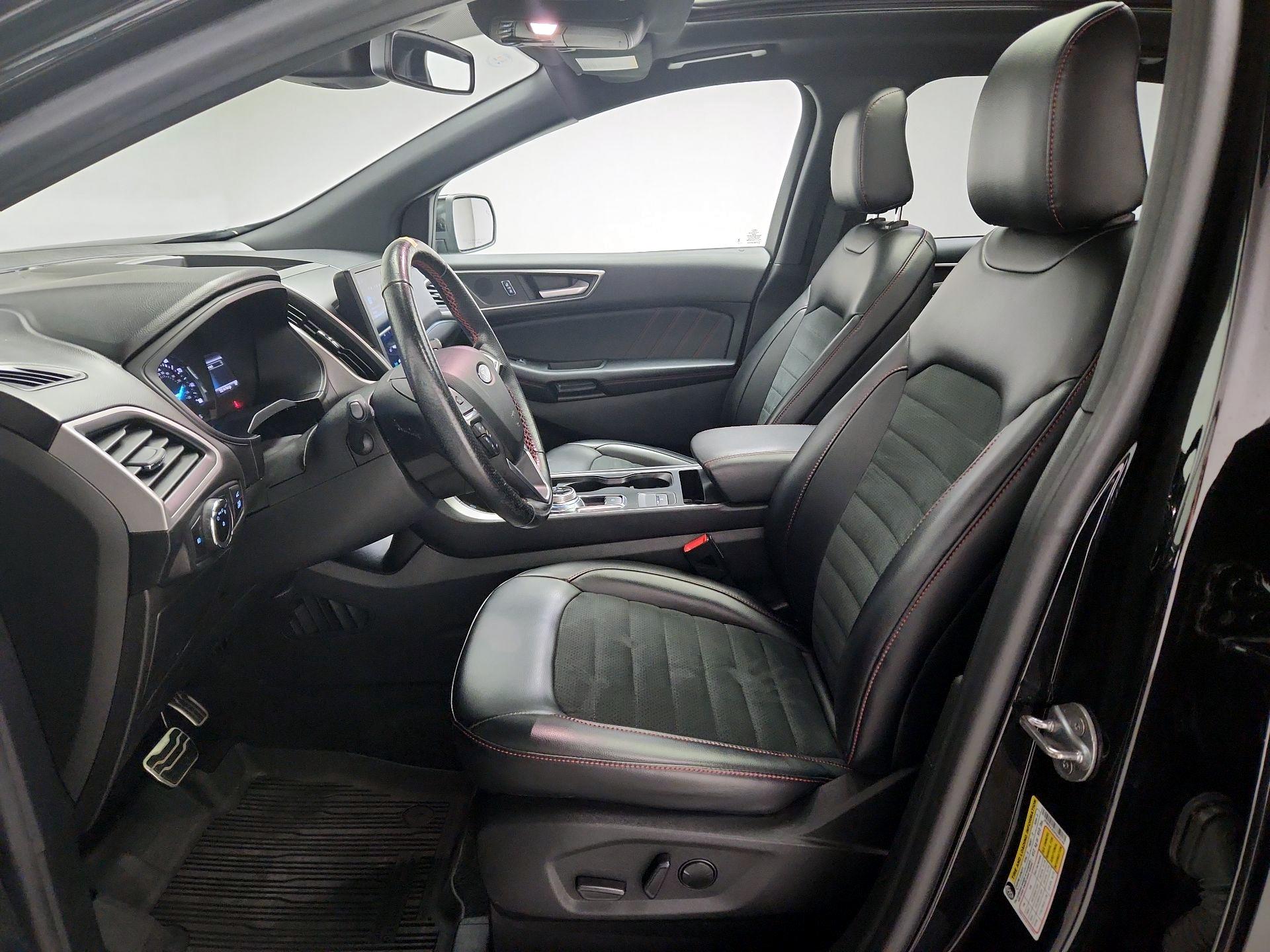 Thumbnail: 2023 Ford Edge - 11