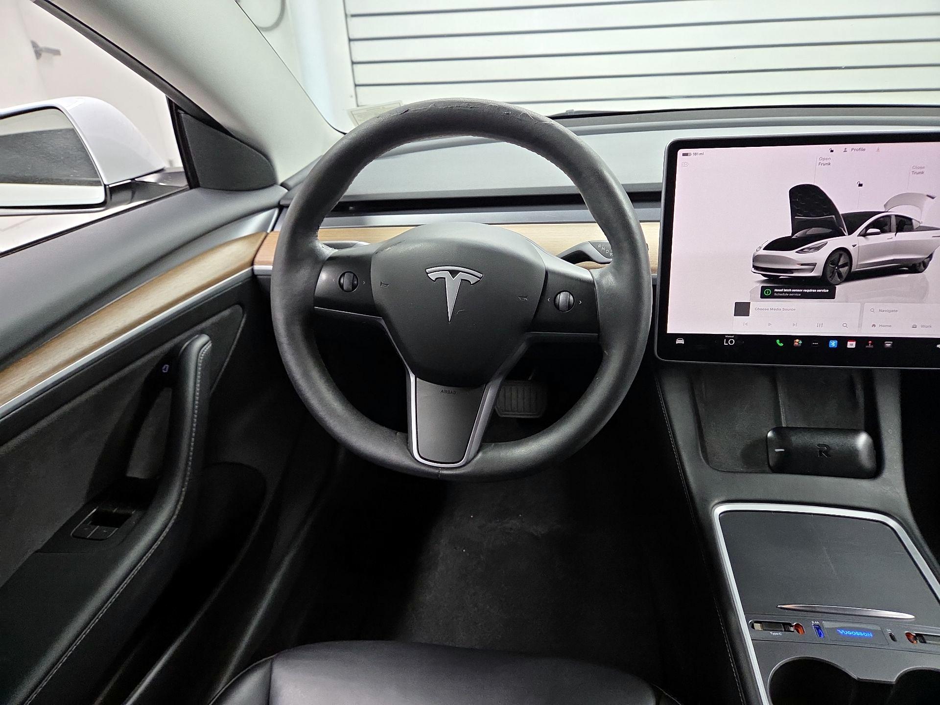 Thumbnail: 2023 Tesla Model 3 - 10