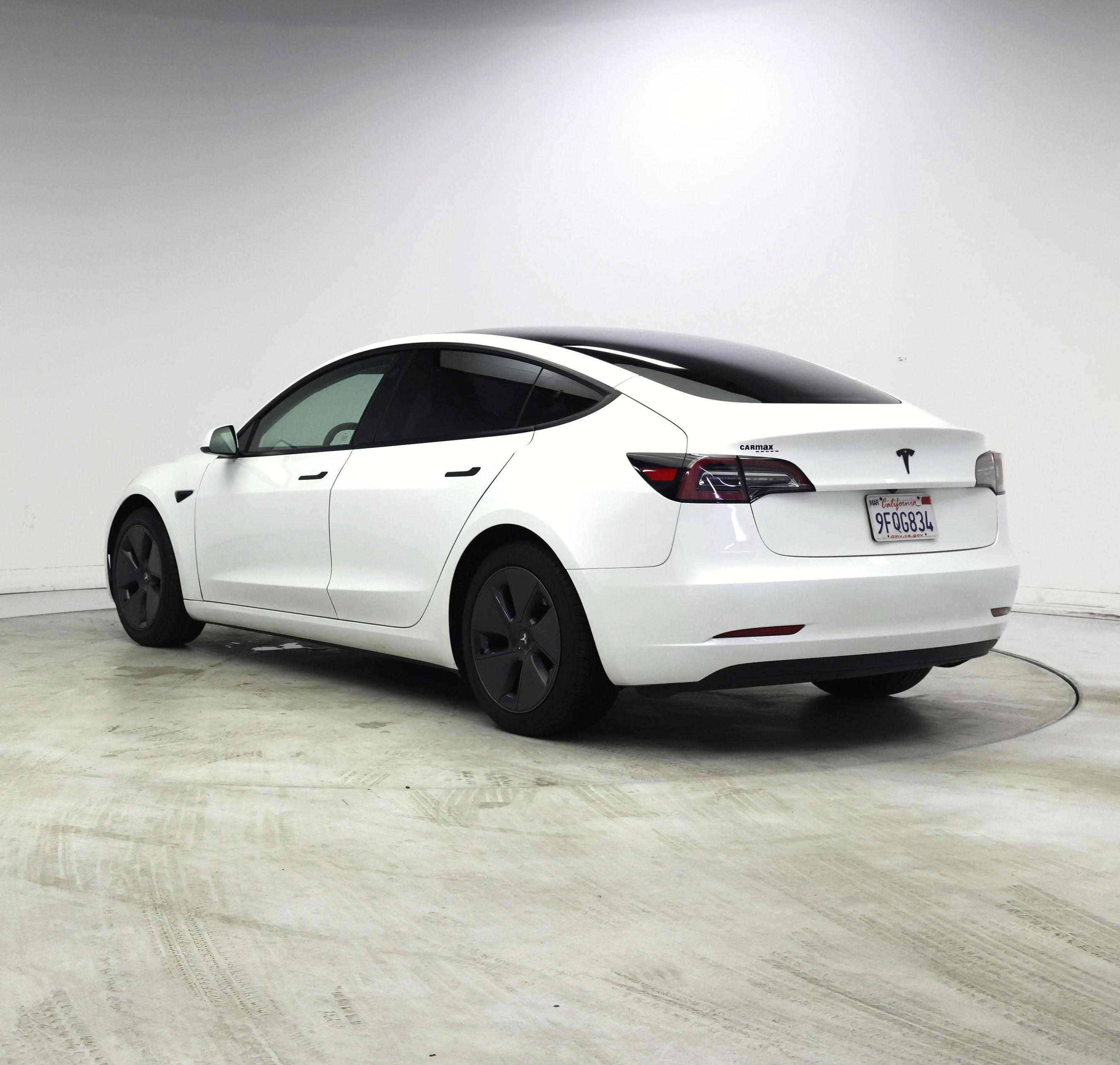 Thumbnail: 2023 Tesla Model 3 - 2