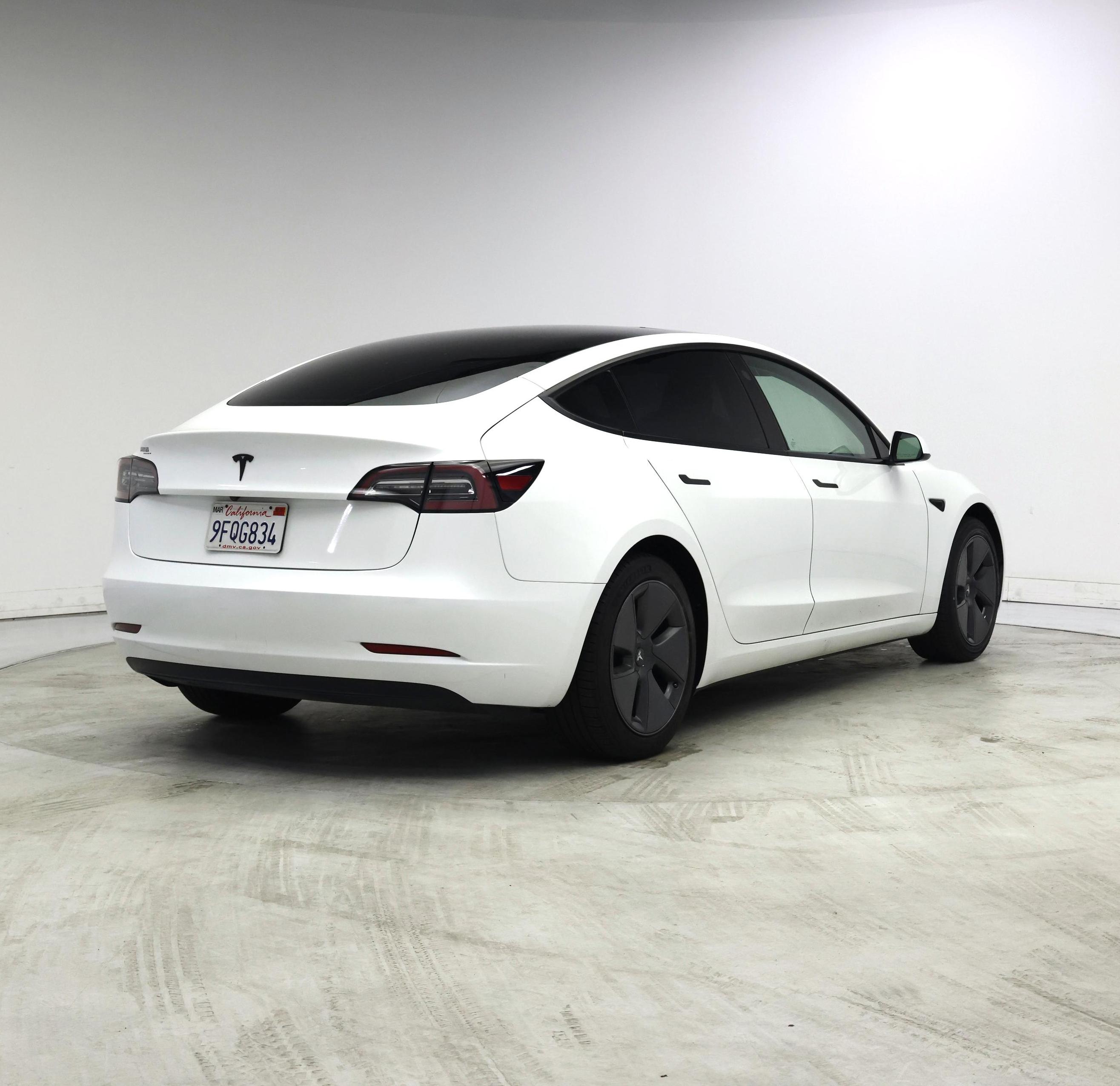 Thumbnail: 2023 Tesla Model 3 - 8