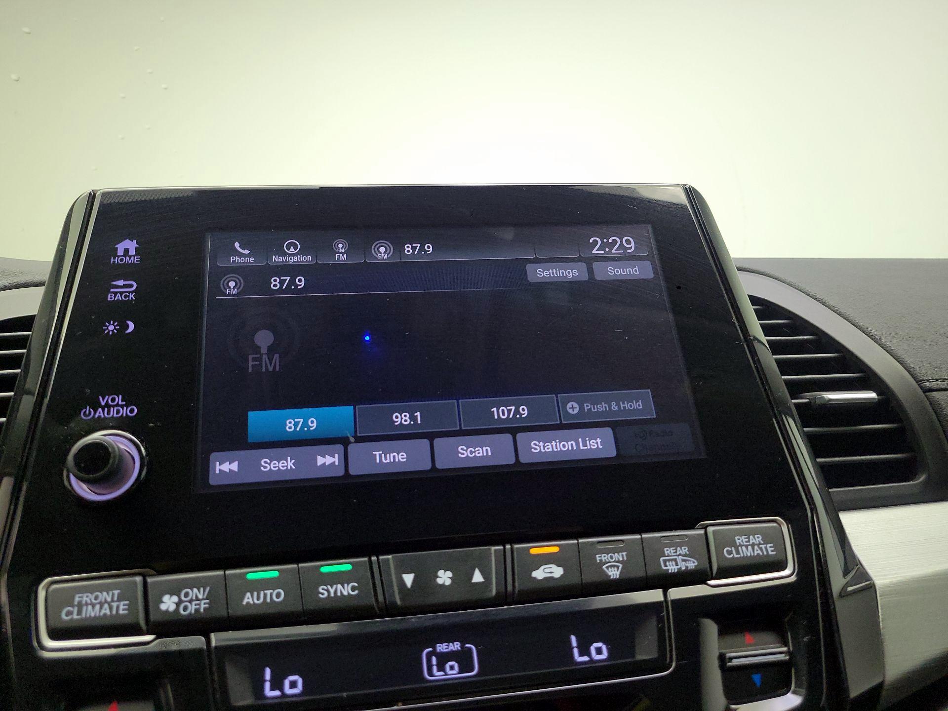 Thumbnail: 2019 Honda Odyssey - 16