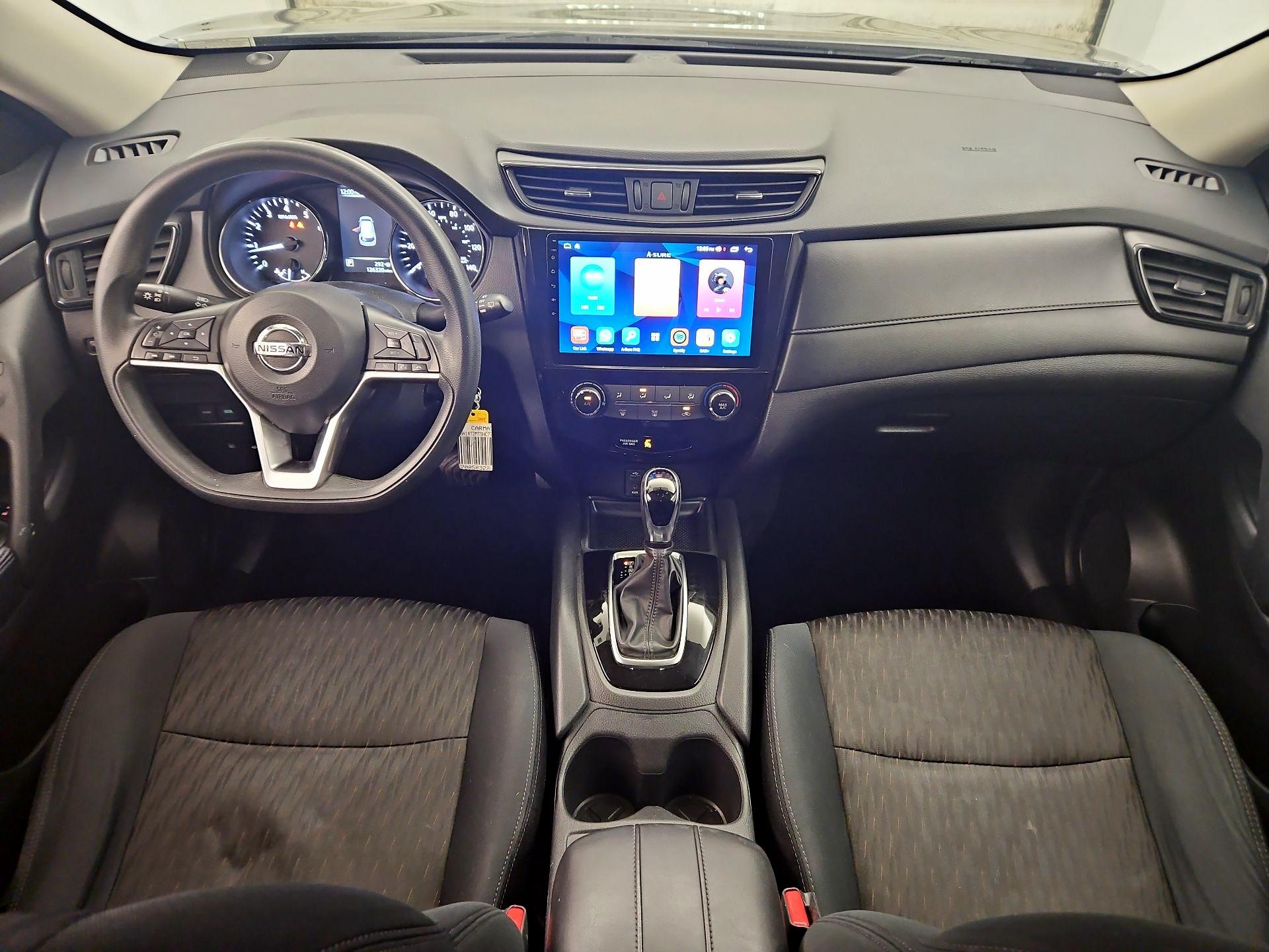 Thumbnail: 2017 Nissan Rogue - 9