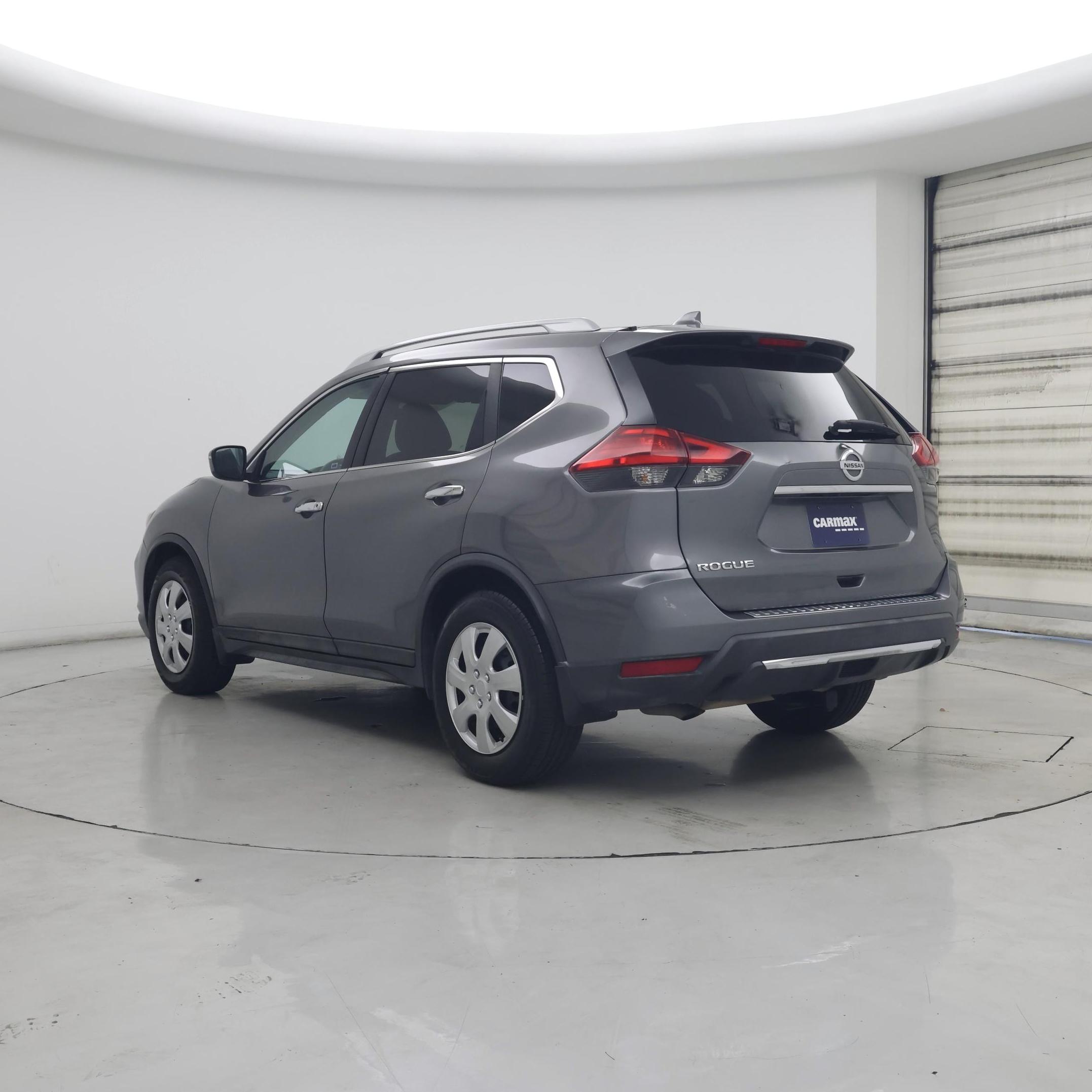 Thumbnail: 2017 Nissan Rogue - 2