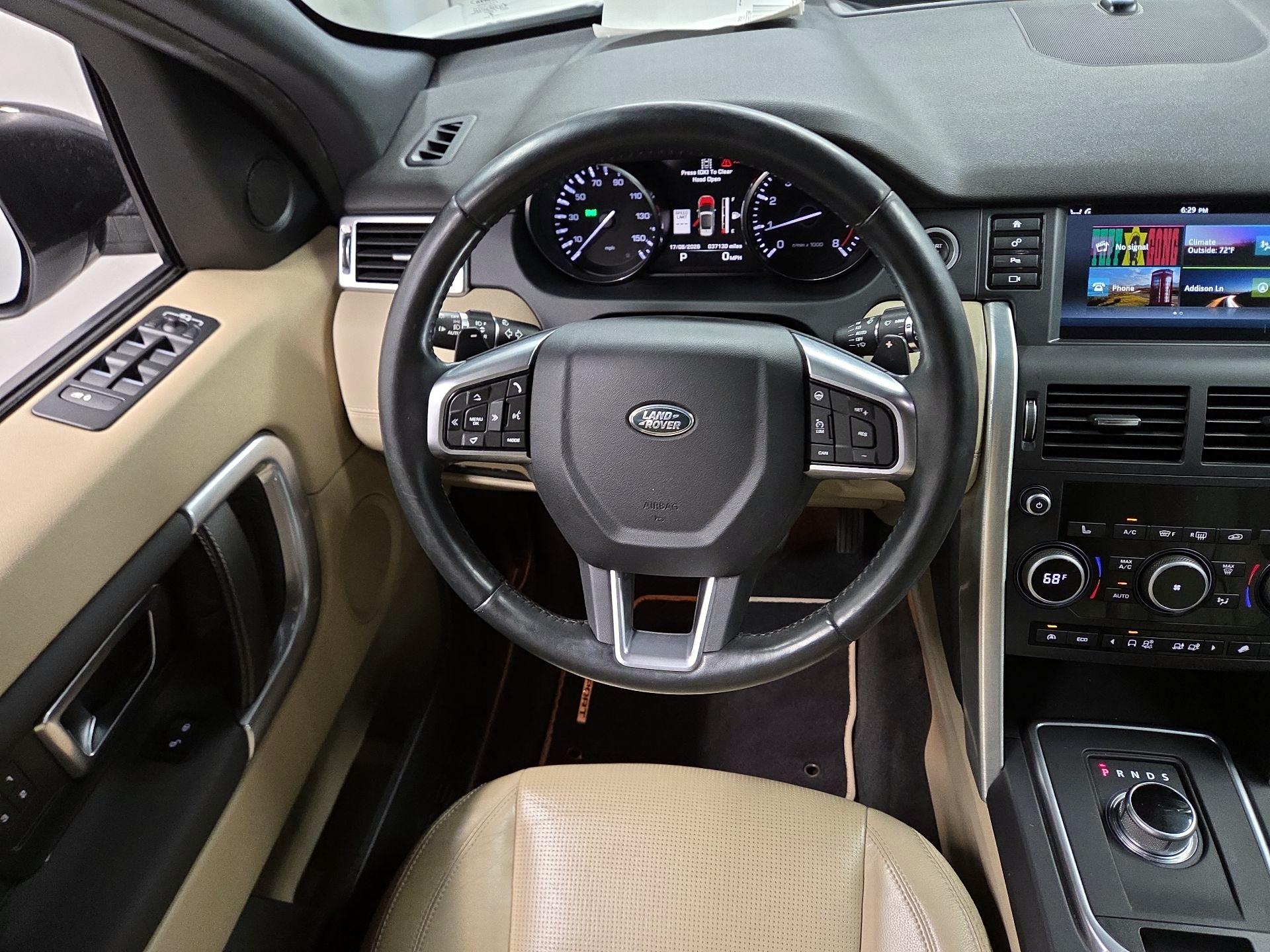 Thumbnail: 2016 Land Rover Discovery Sport - 10
