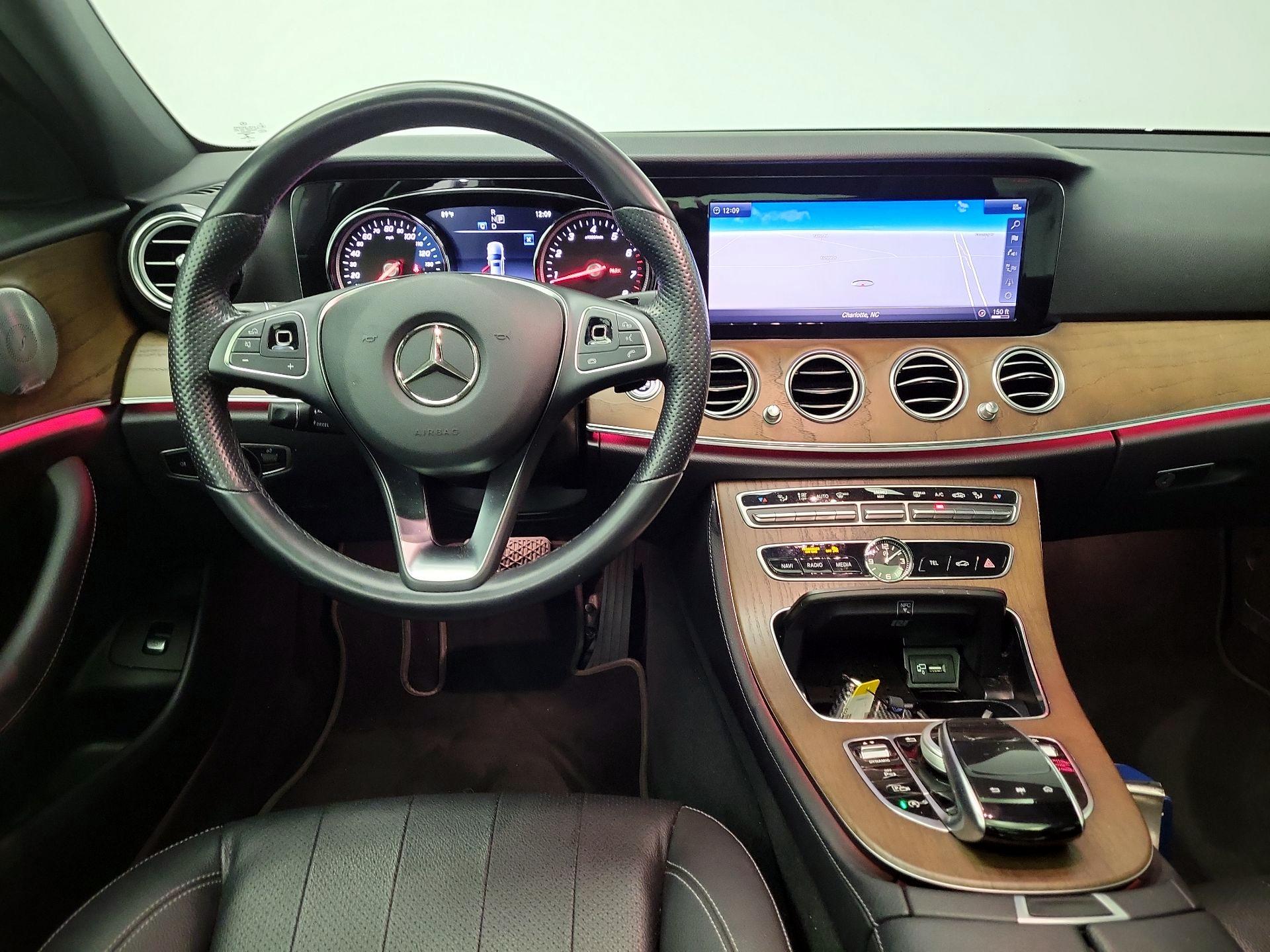 Thumbnail: 2018 Mercedes-Benz E-Class - 10